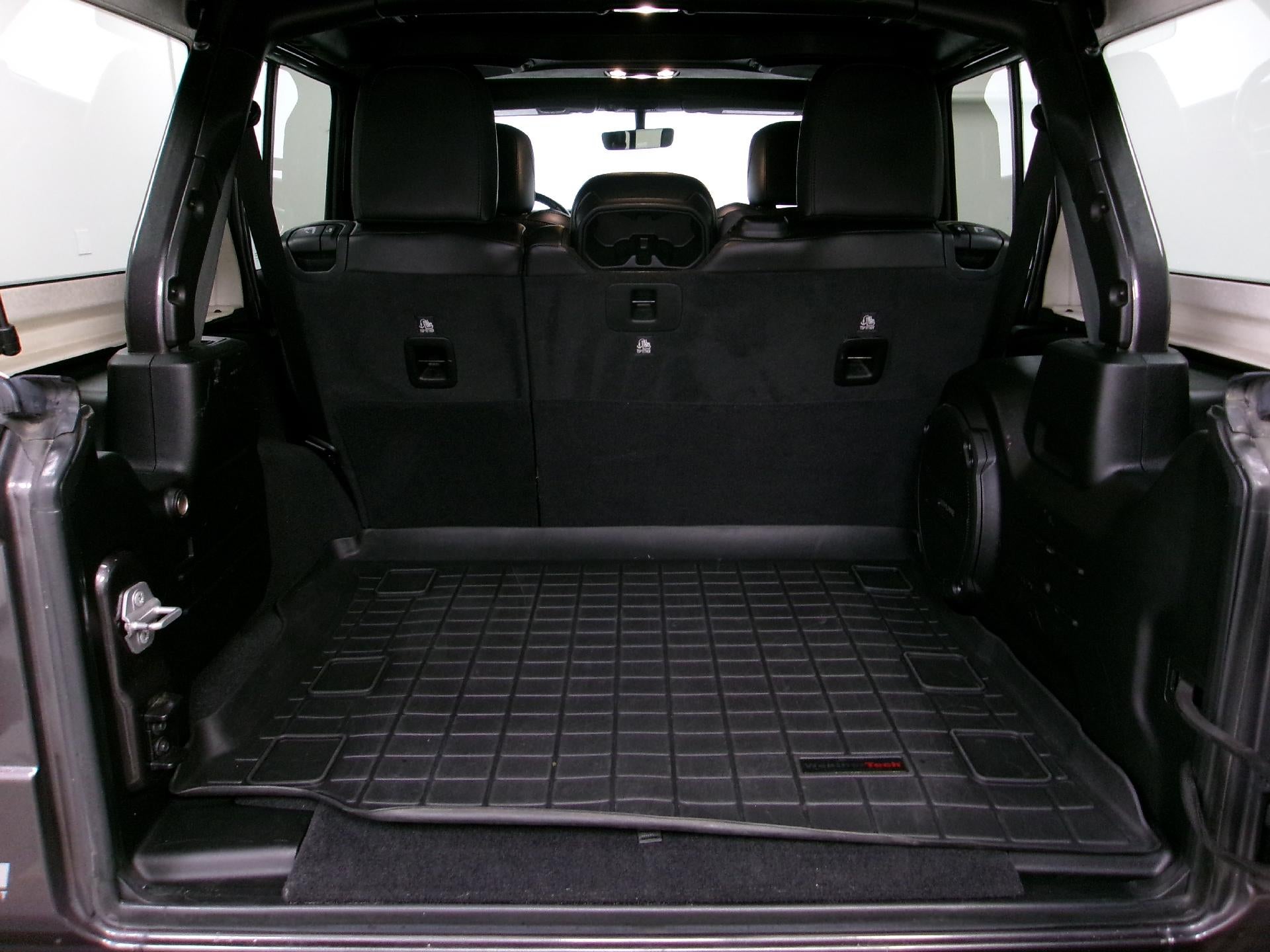 2020 Jeep Wrangler Unlimited Sahara 4x4