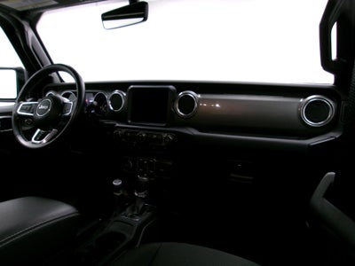 2022 Jeep Wrangler Unlimited Sahara 4x4