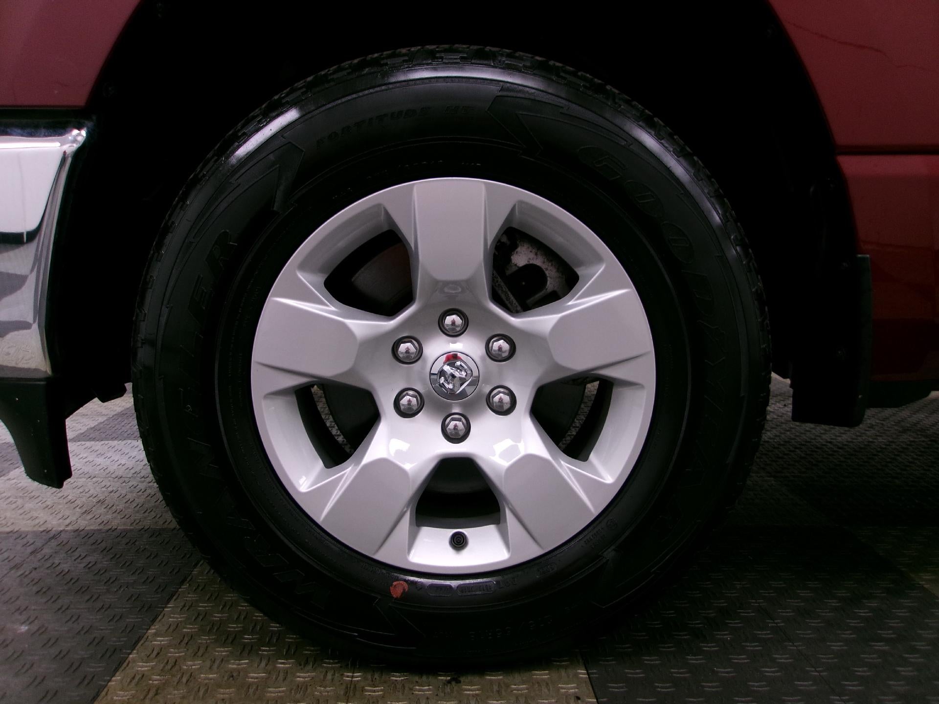2022 RAM 1500 Big Horn 4x4 Crew Cab 5'7" Box