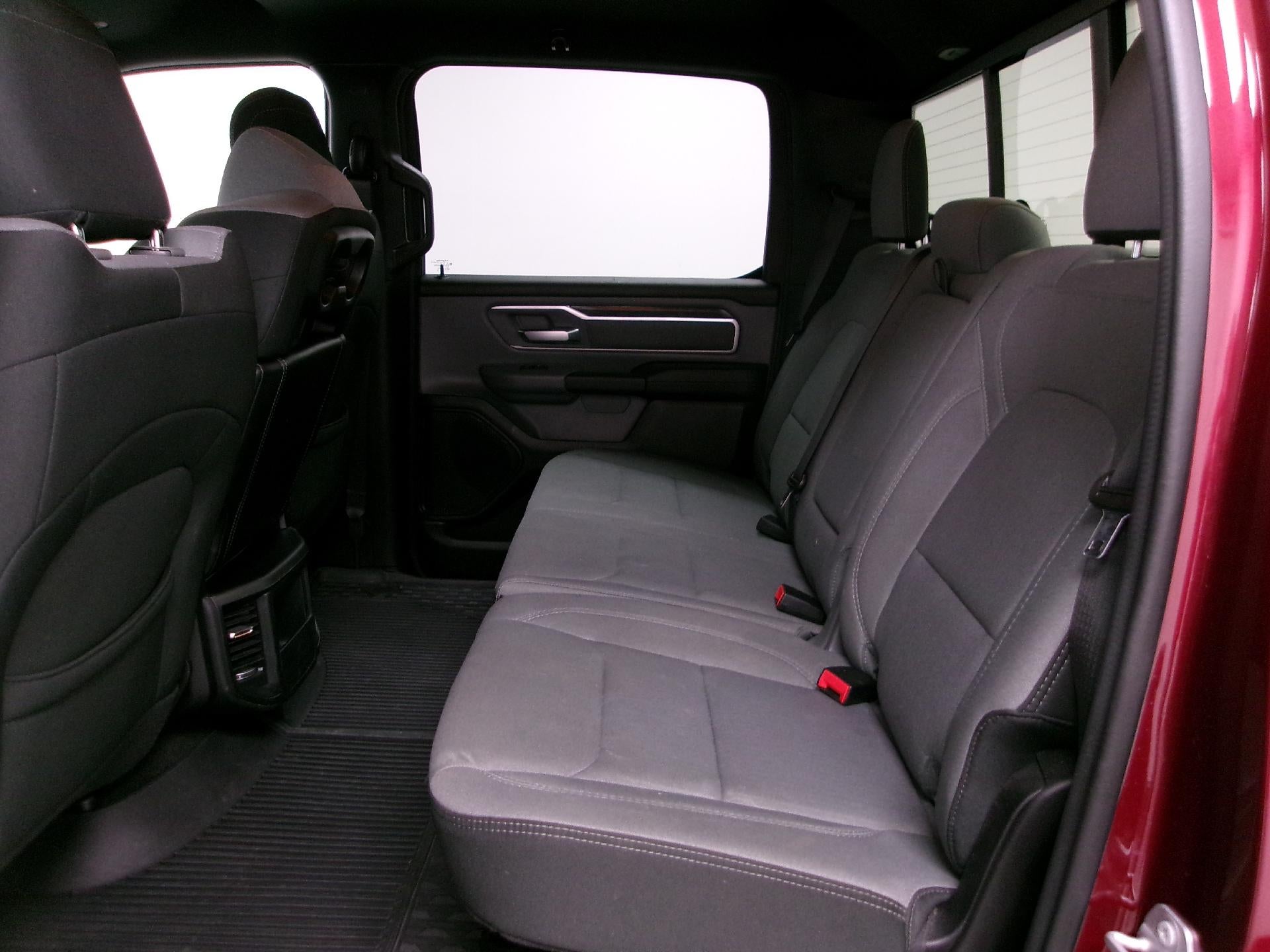 2022 RAM 1500 Big Horn 4x4 Crew Cab 5'7" Box