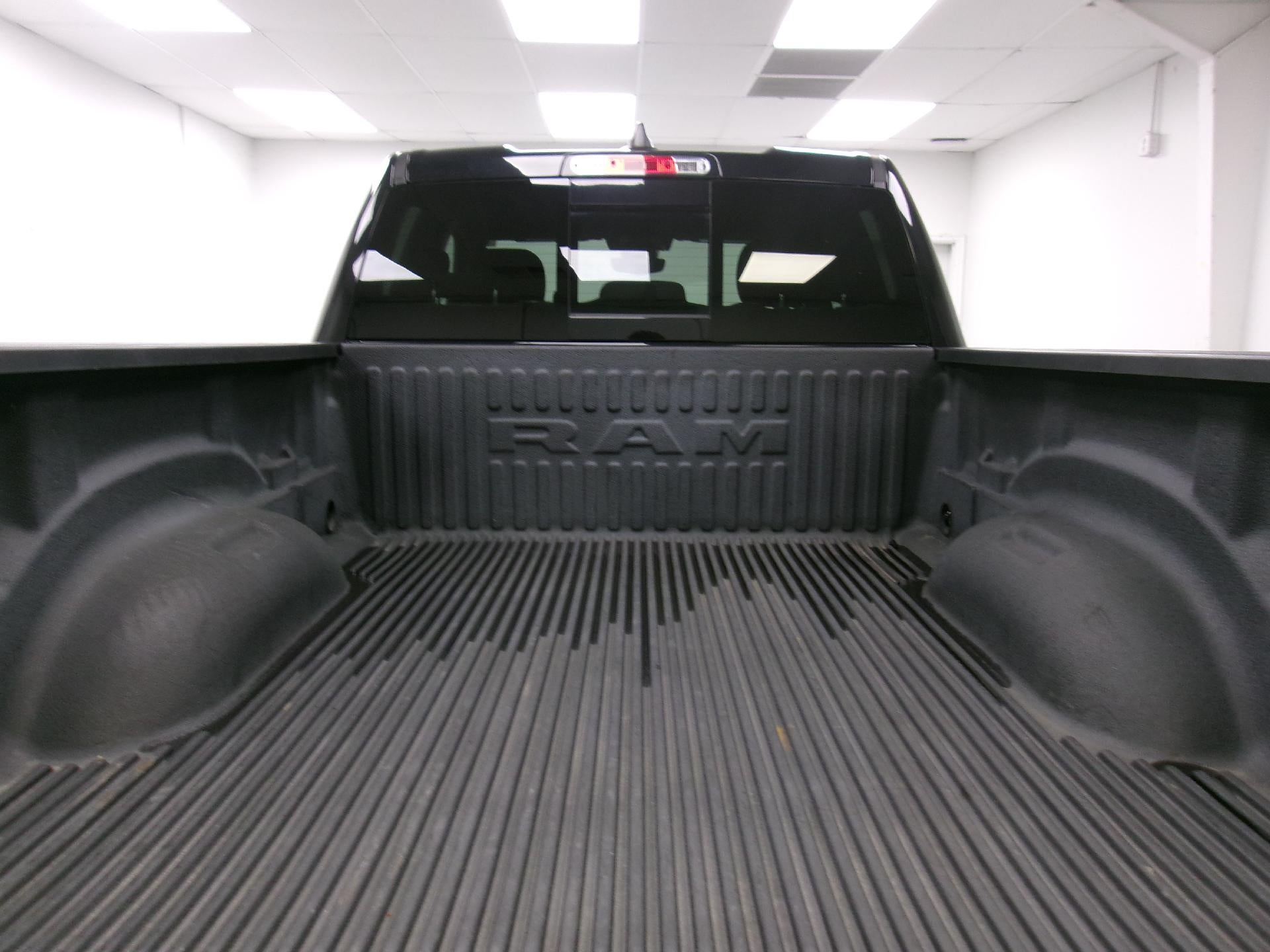 2021 RAM 1500 Big Horn 4x4 Quad Cab 6'4" Box