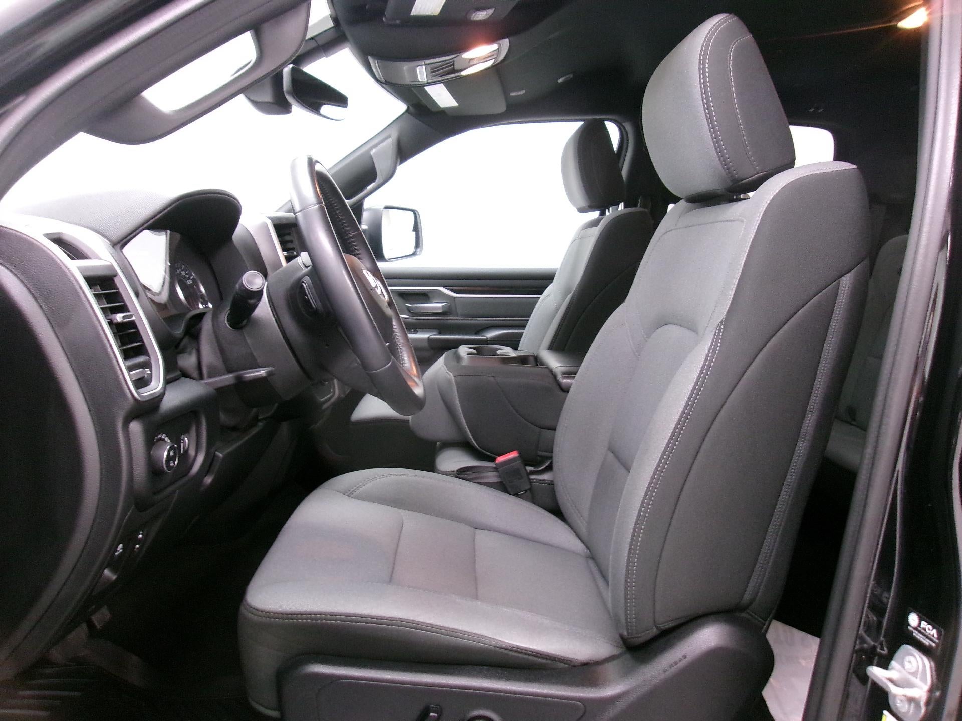 2021 RAM 1500 Big Horn 4x4 Quad Cab 6'4" Box