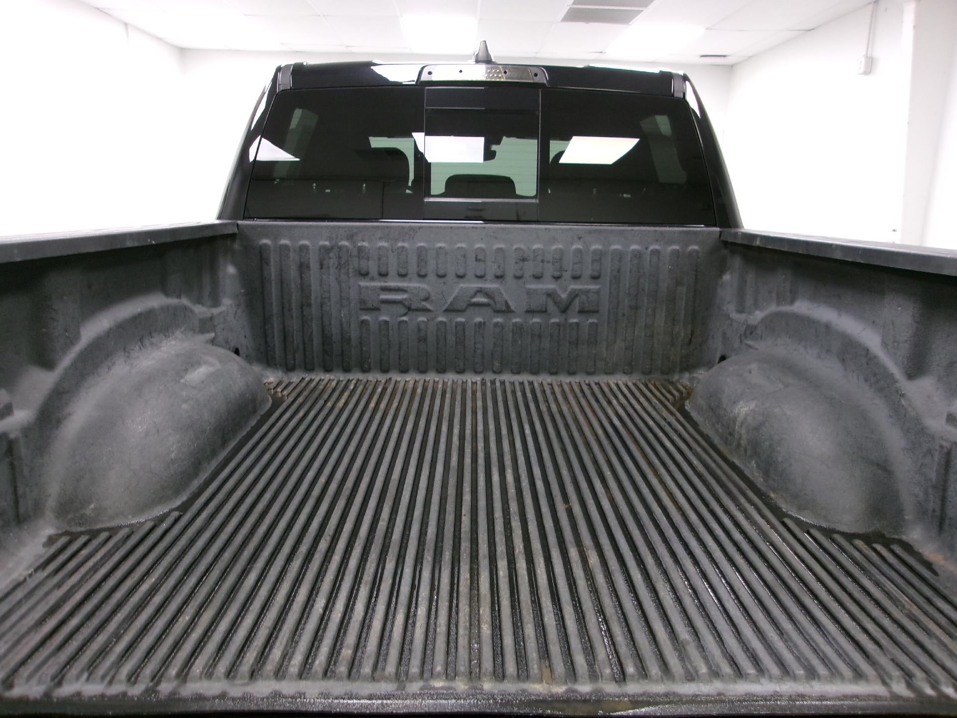 2019 RAM 1500 Big Horn/Lone Star 4x4 Crew Cab 5'7" Box