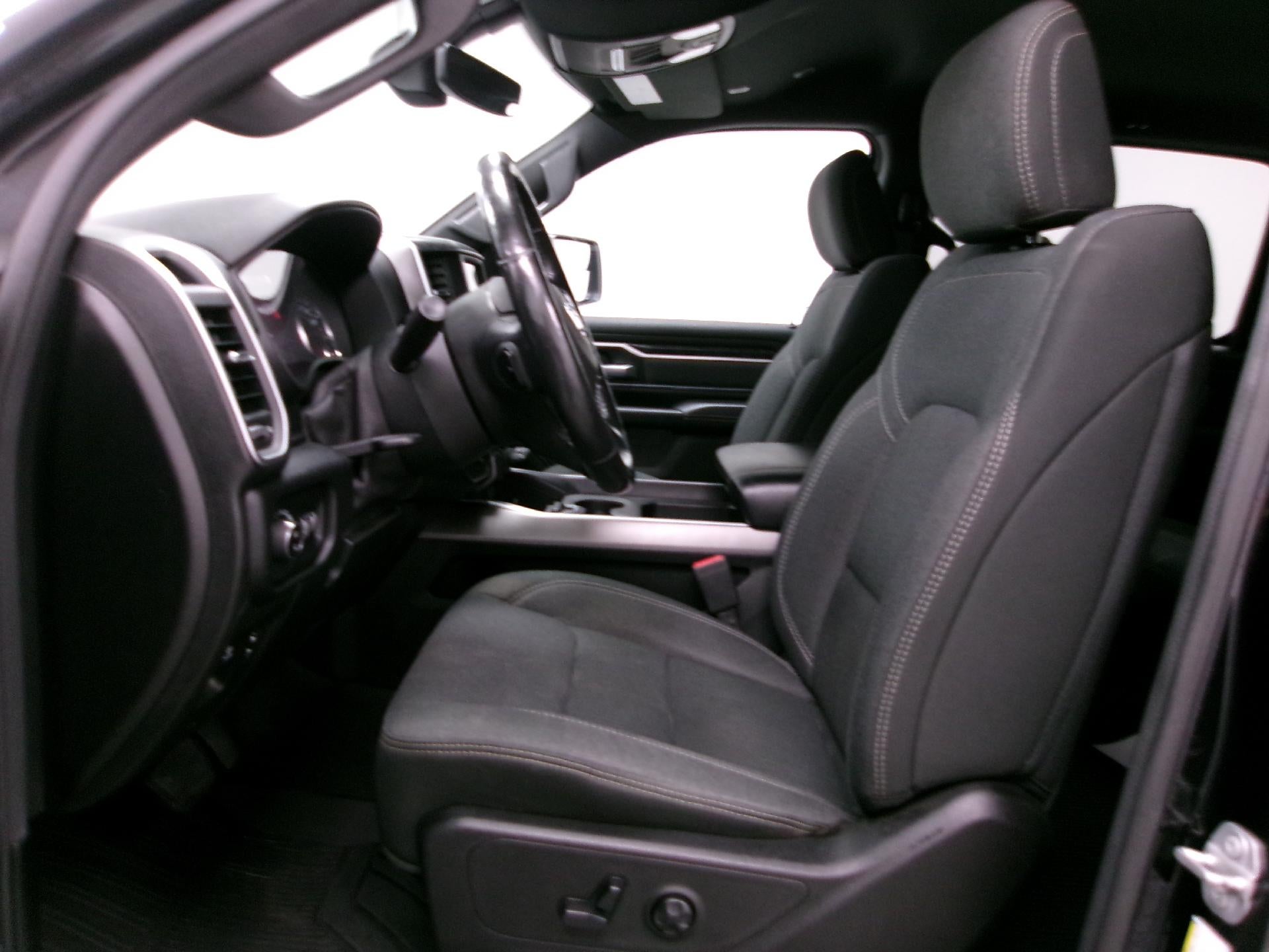 2019 RAM 1500 Big Horn/Lone Star 4x4 Crew Cab 5'7" Box