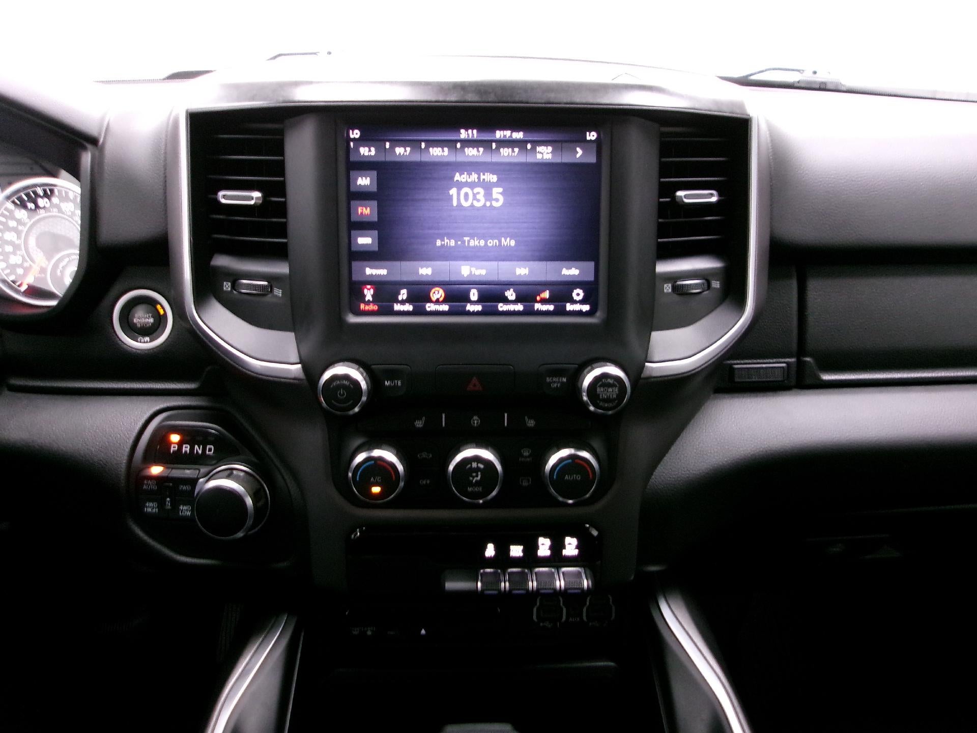 2019 RAM 1500 Big Horn/Lone Star 4x4 Crew Cab 5'7" Box