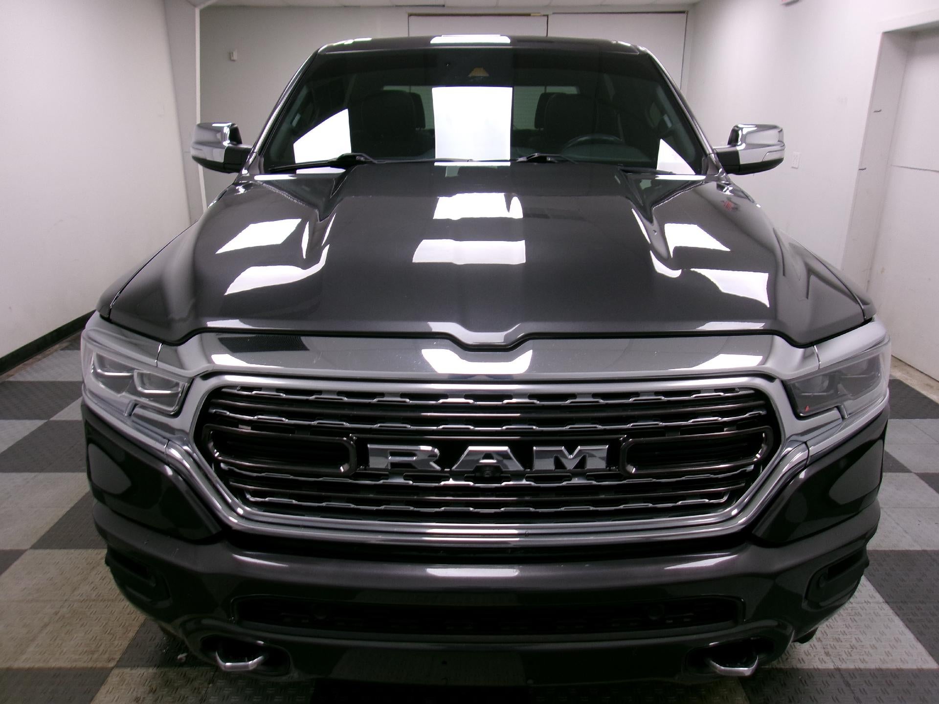 2020 RAM 1500 Limited 4x4 Crew Cab 5'7" Box