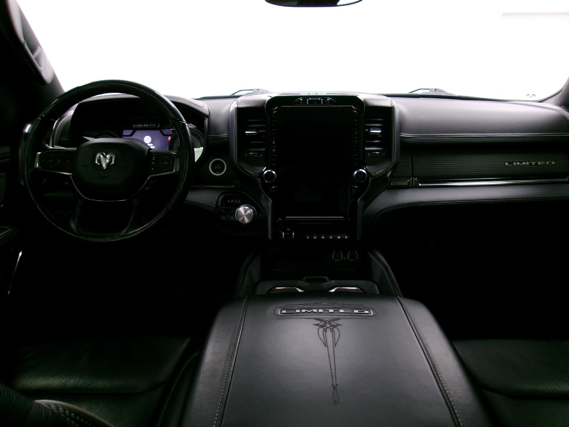 2020 RAM 1500 Limited 4x4 Crew Cab 5'7" Box