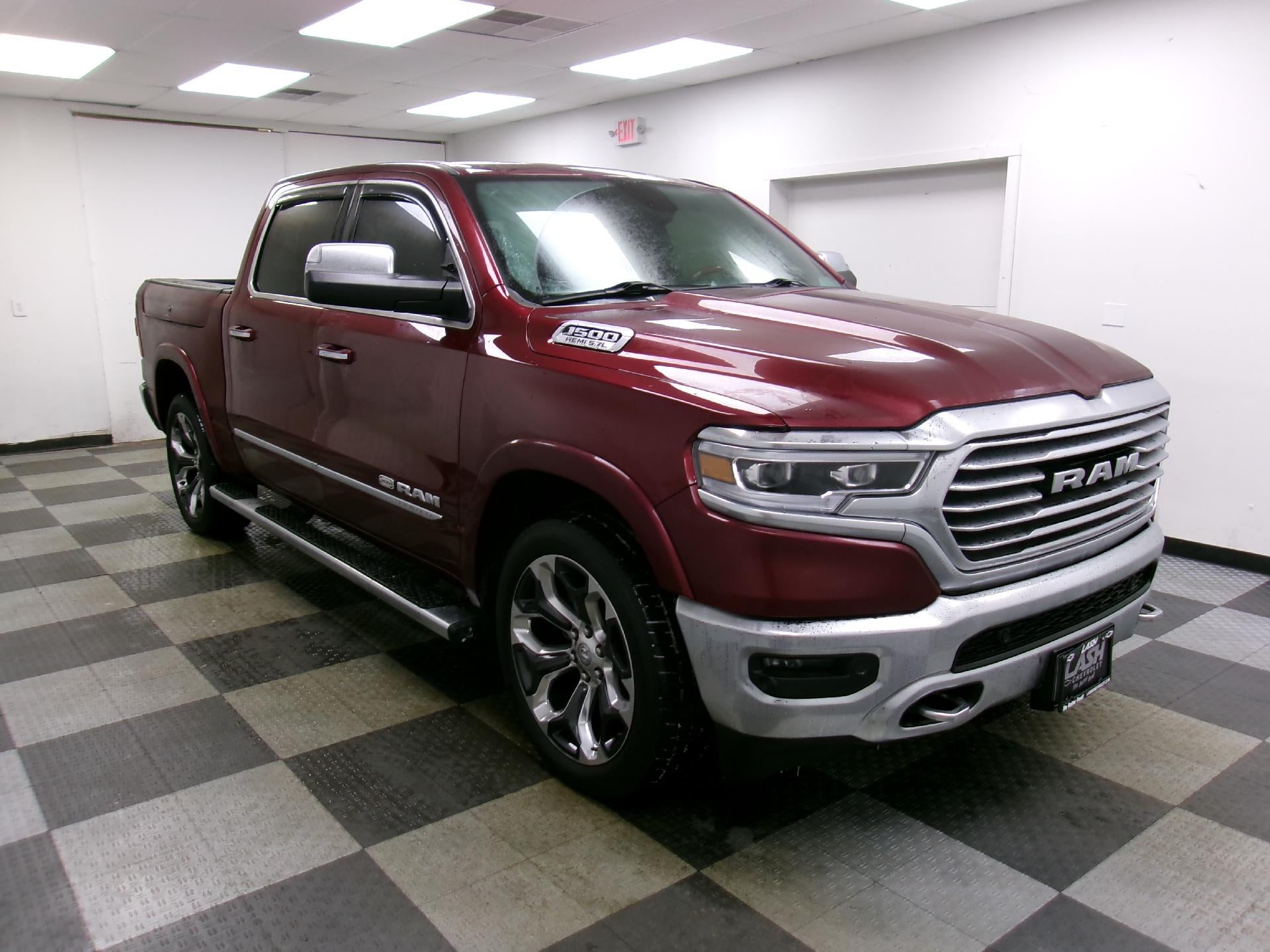 2019 RAM 1500 Longhorn 4x4 Crew Cab 5'7" Box