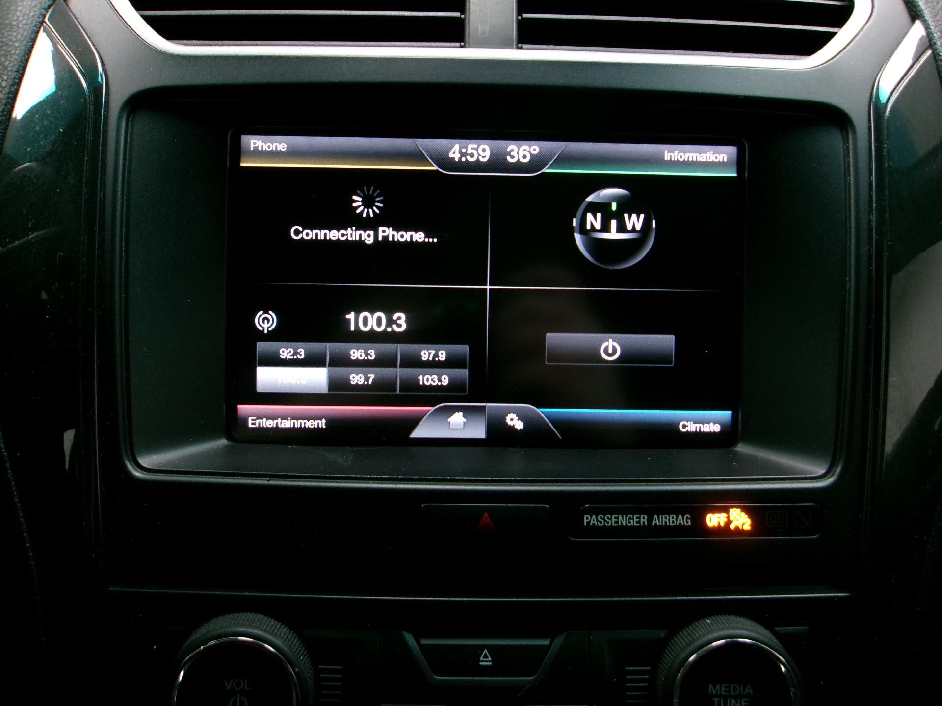 2016 Ford Explorer 4WD 4dr XLT