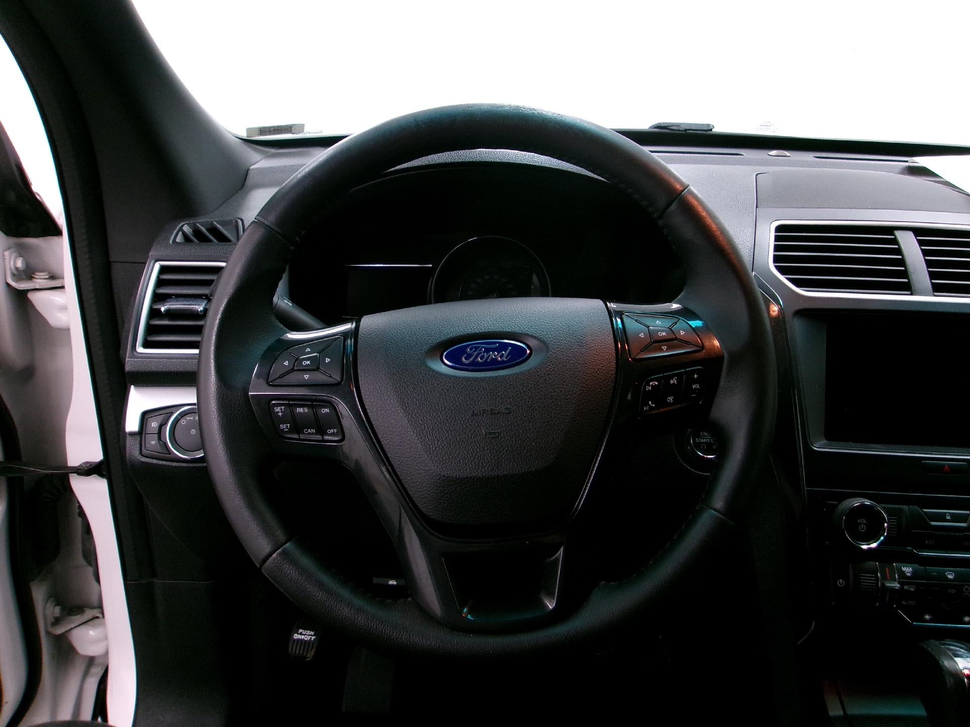 2016 Ford Explorer 4WD 4dr XLT