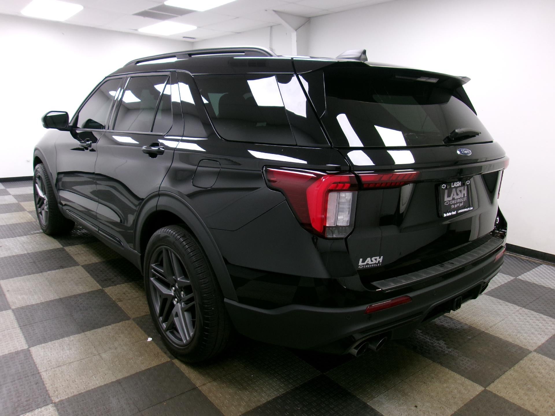 2025 Ford Explorer ST 4WD
