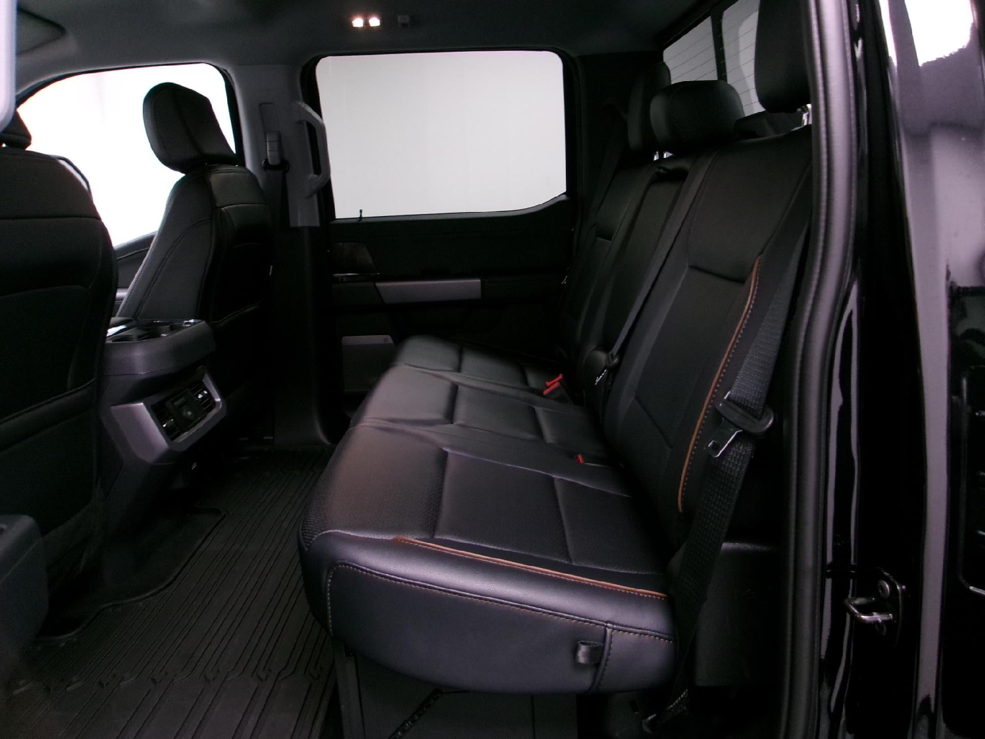 2026 Ford Super Duty F-350 SRW LARIAT 4WD Crew Cab 6.75' Box