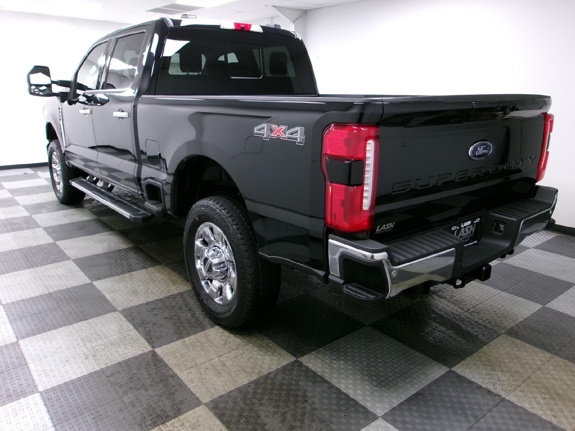 2026 Ford Super Duty F-350 SRW LARIAT 4WD Crew Cab 6.75' Box