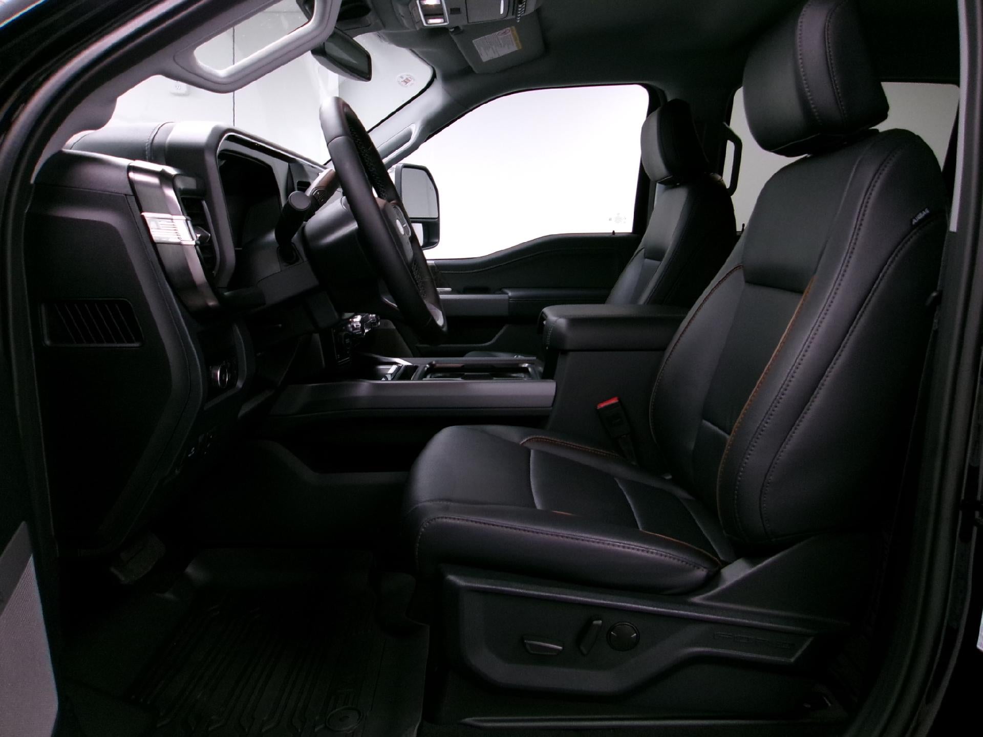 2026 Ford Super Duty F-350 SRW LARIAT 4WD Crew Cab 6.75' Box