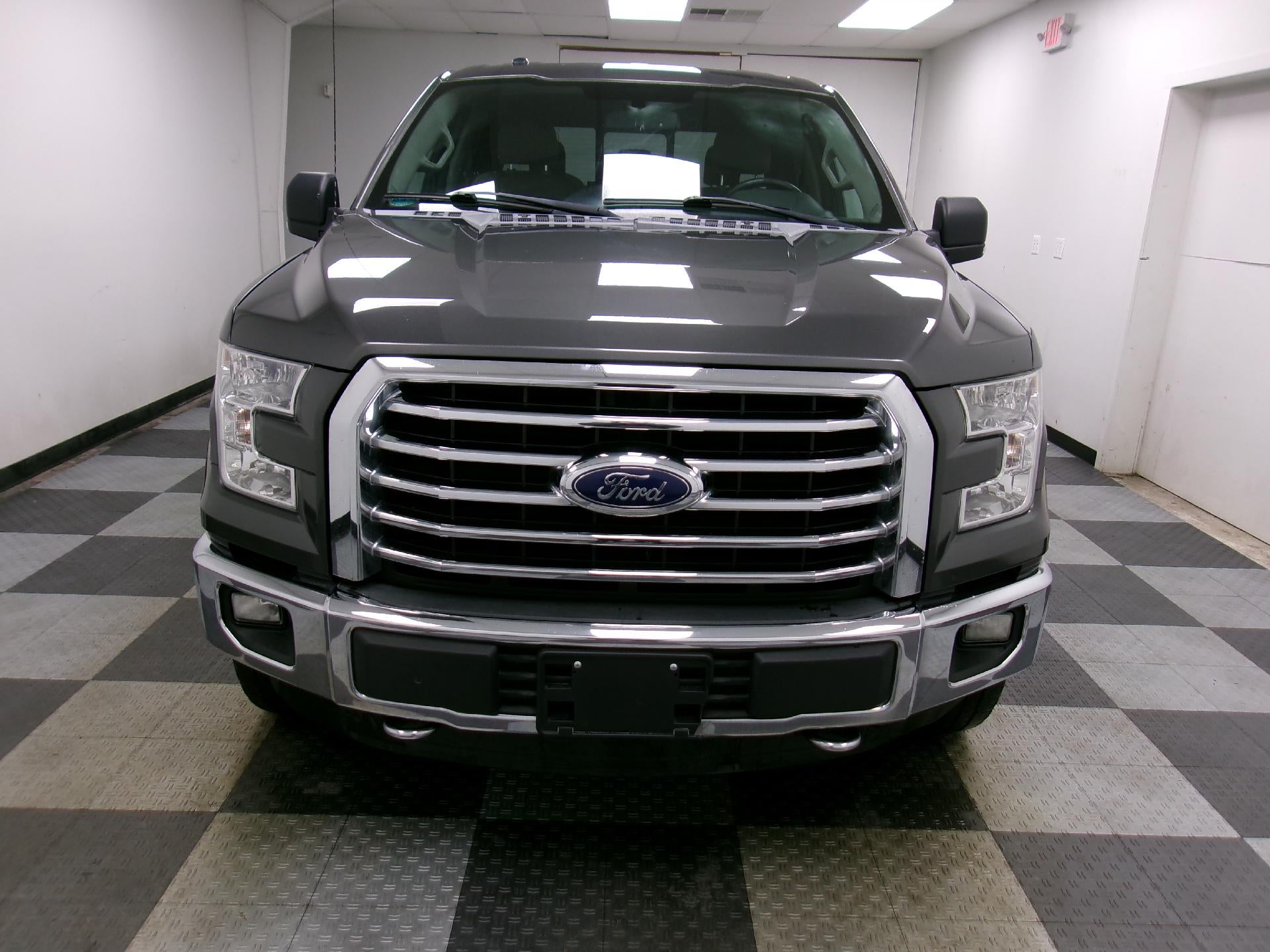 2015 Ford F-150 4WD SuperCrew 5-1/2 Ft Box XLT