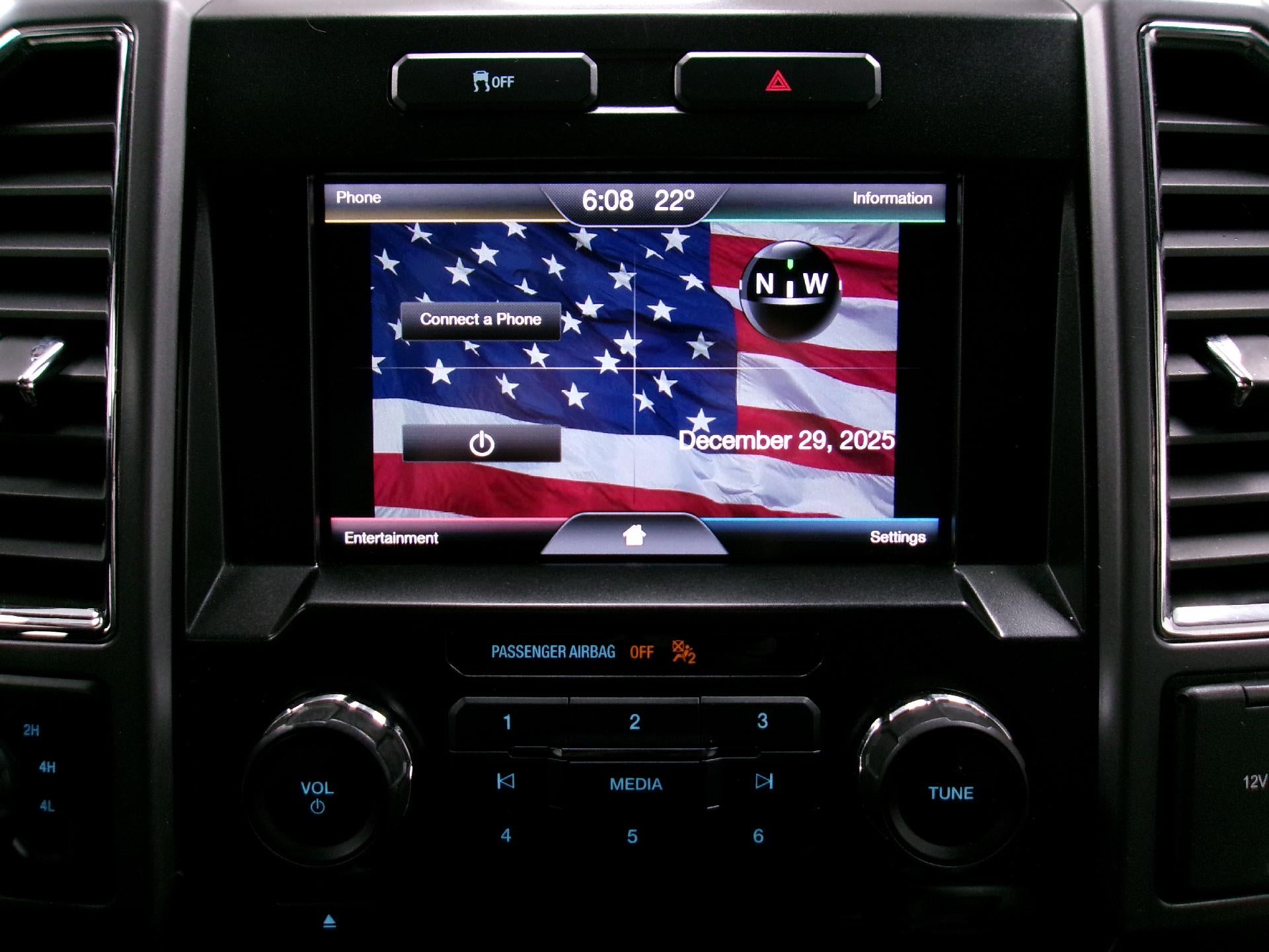 2015 Ford F-150 4WD SuperCrew 5-1/2 Ft Box XLT