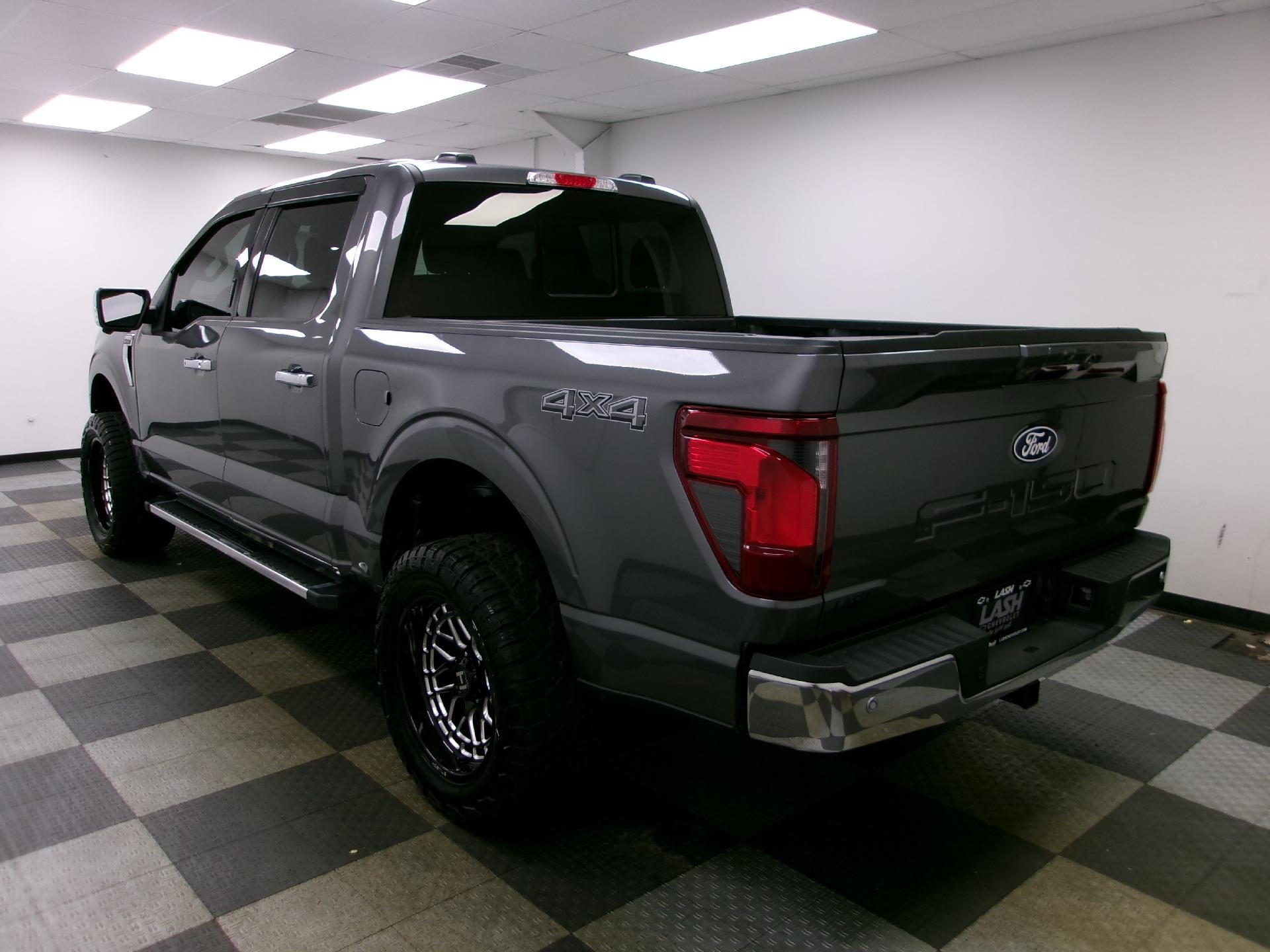 2024 Ford F-150 XLT 4WD SuperCrew 5.5' Box