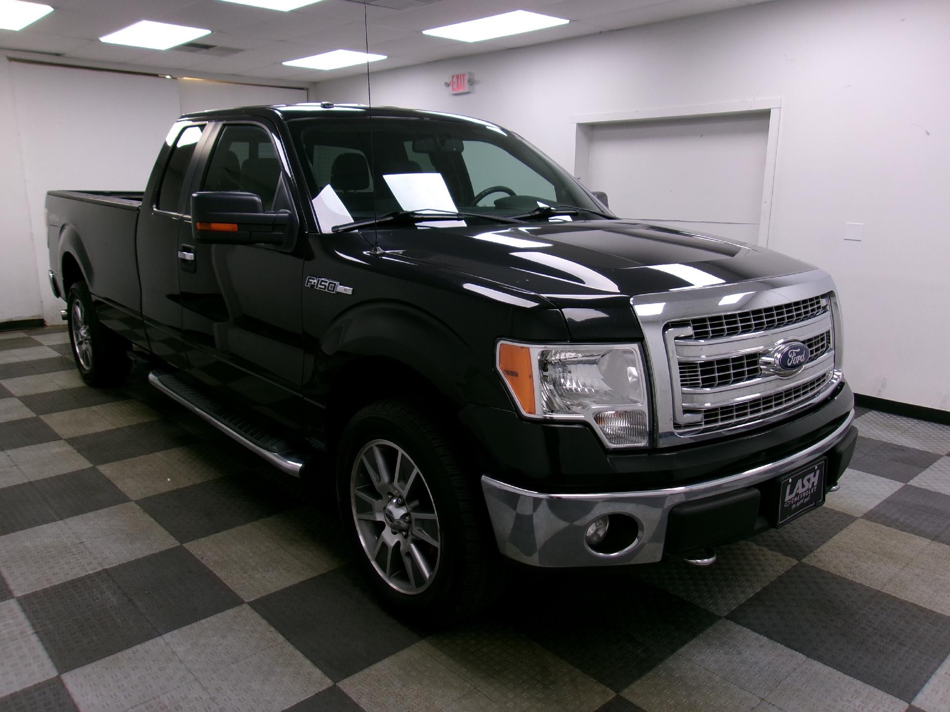 2014 Ford F-150 4WD SuperCab 6-1/2 Ft Box XLT