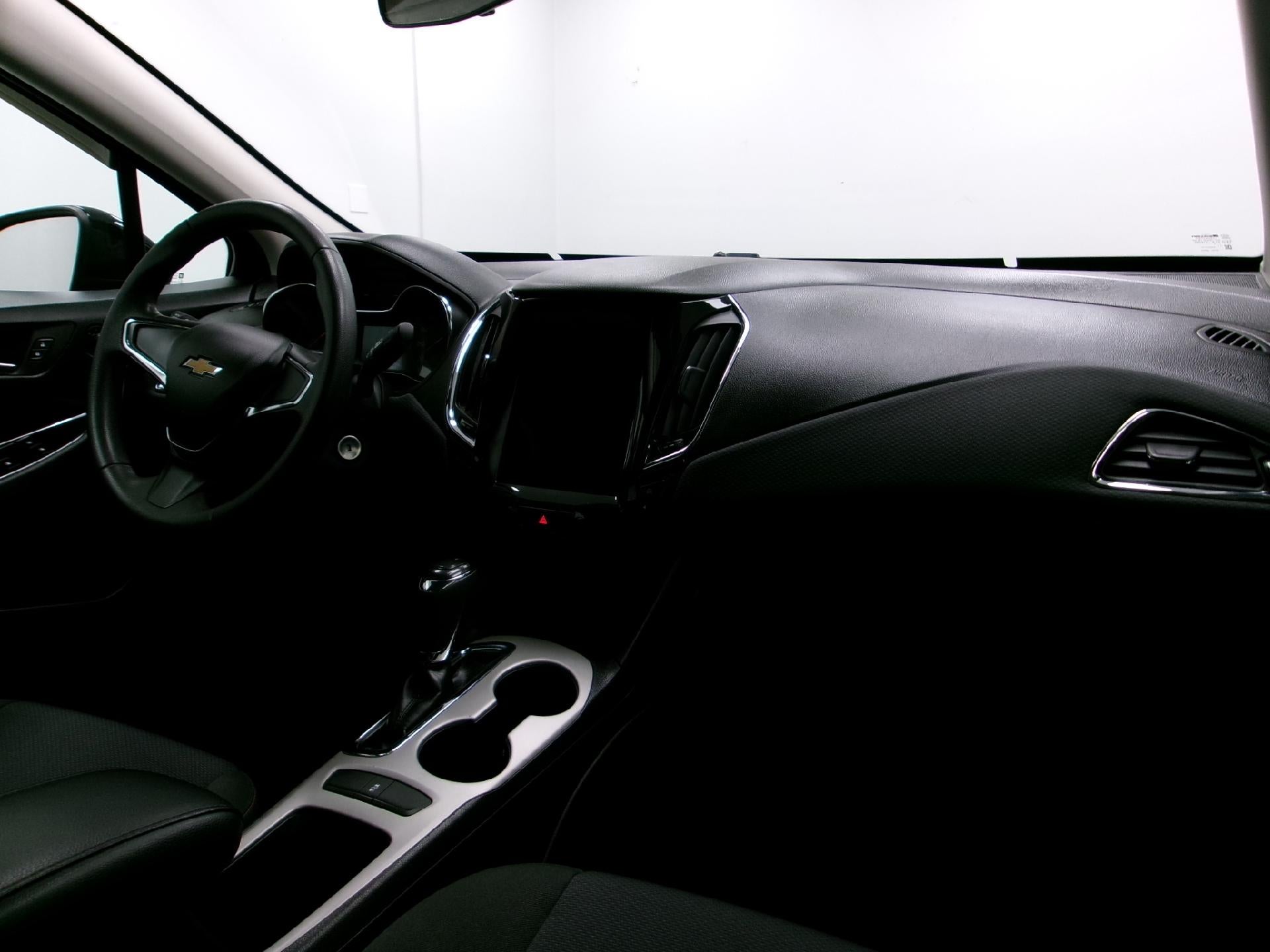 2018 Chevrolet Cruze Sedan LS (Automatic)