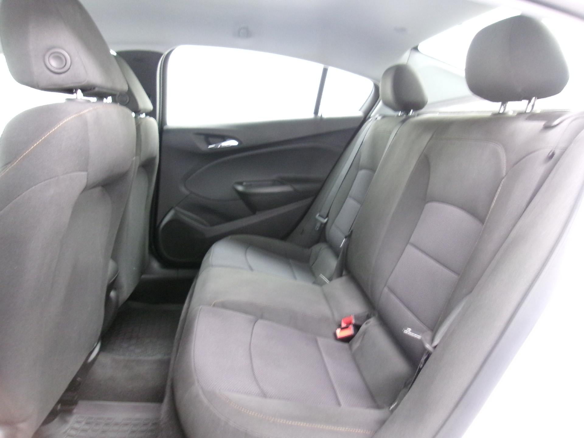 2019 Chevrolet Cruze Sedan LS