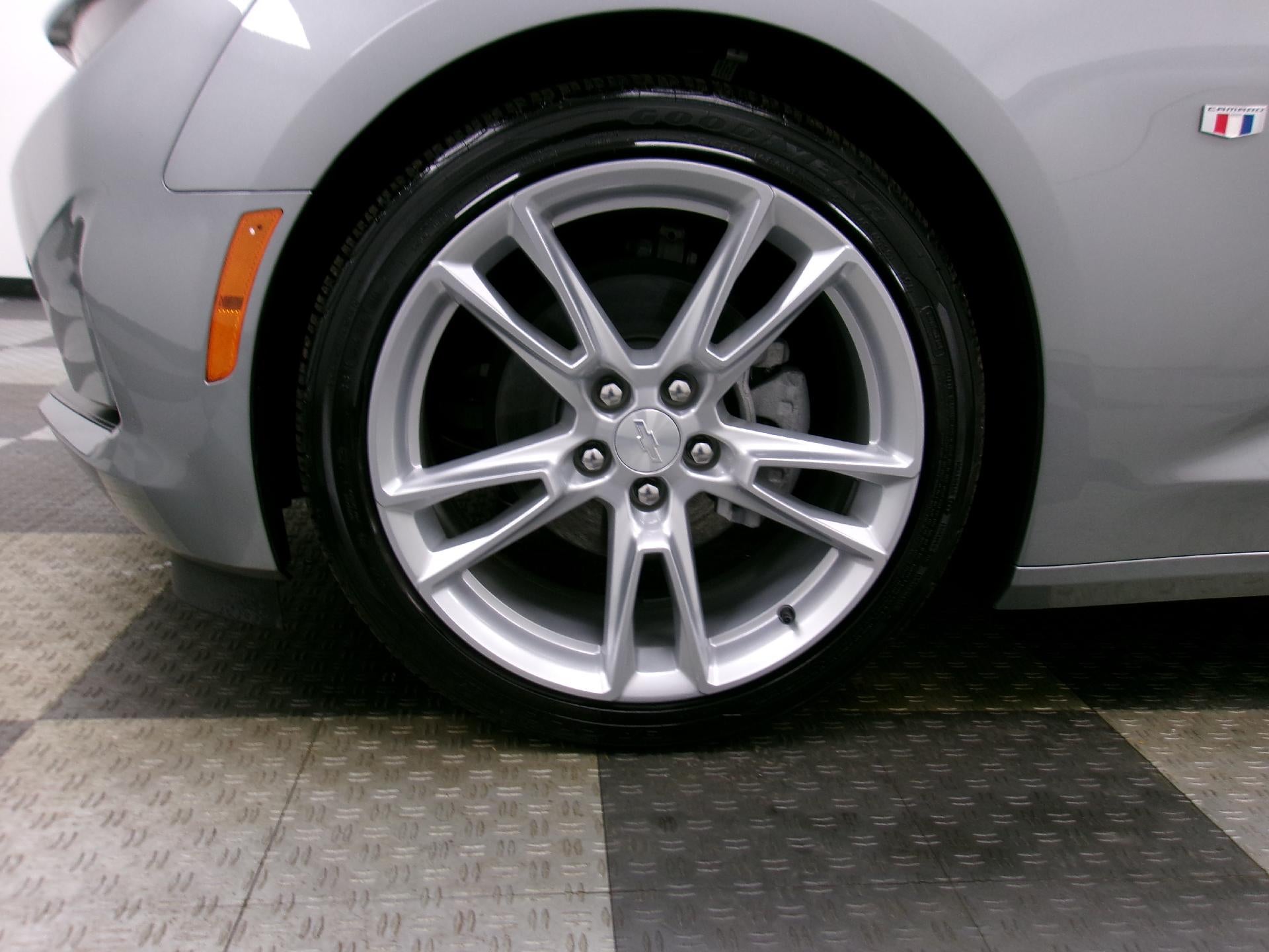 2024 Chevrolet Camaro 2dr Convertible 2LT