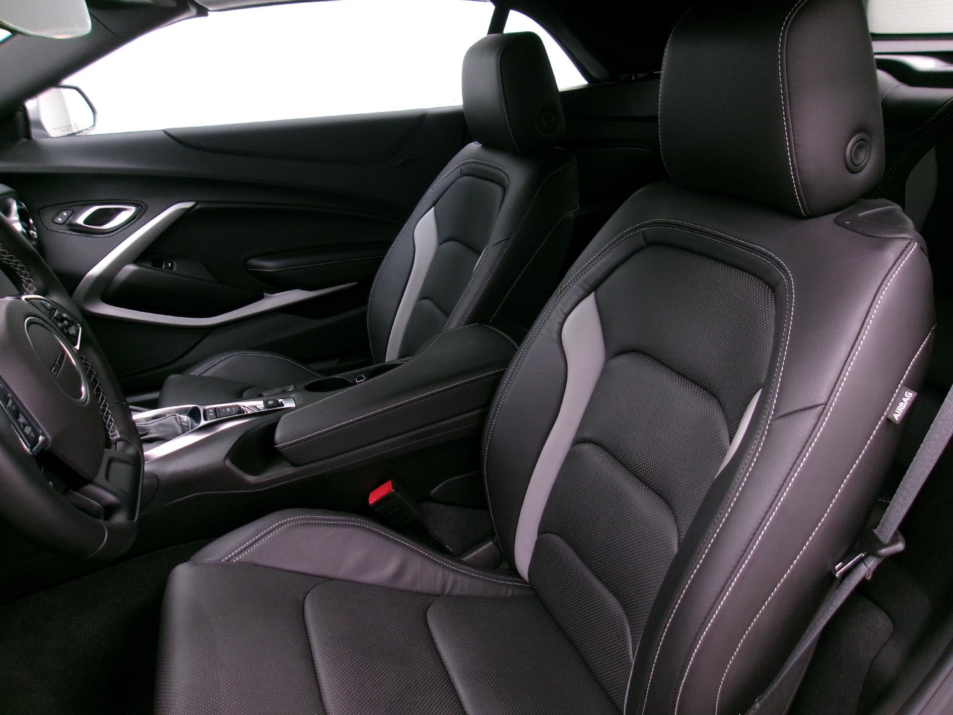 2024 Chevrolet Camaro 2dr Convertible 2LT