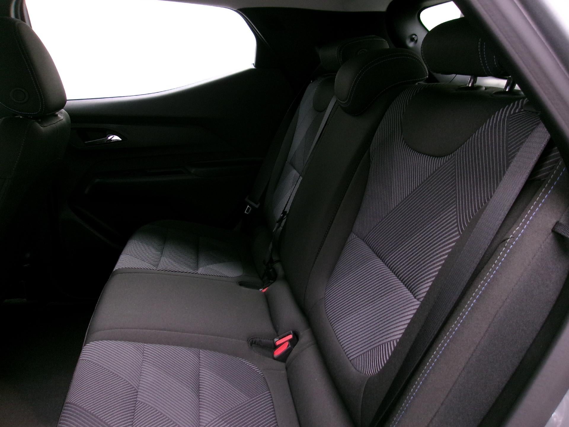 2027 Chevrolet Bolt FWD 4dr LT