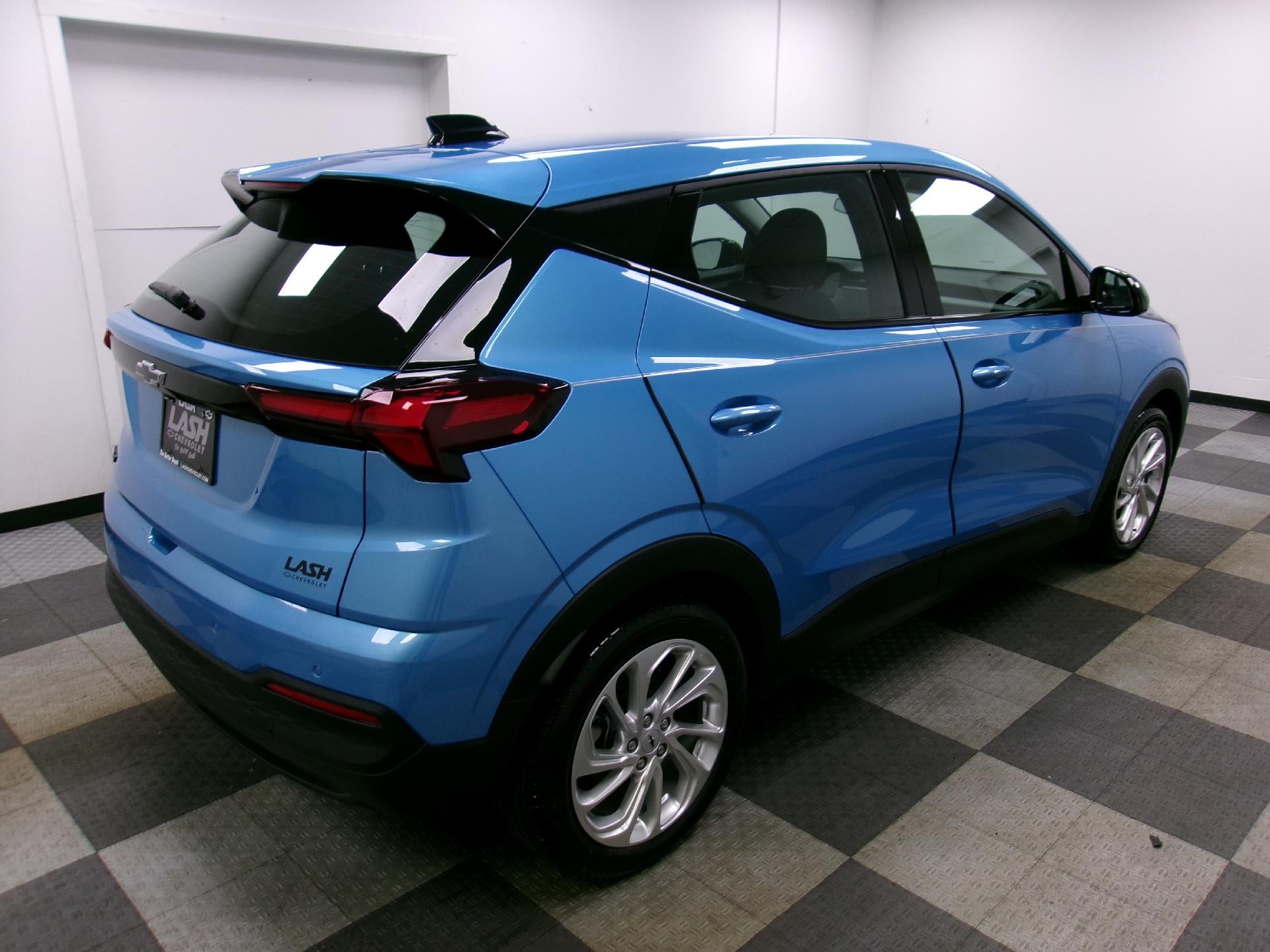 2027 Chevrolet Bolt FWD 4dr LT