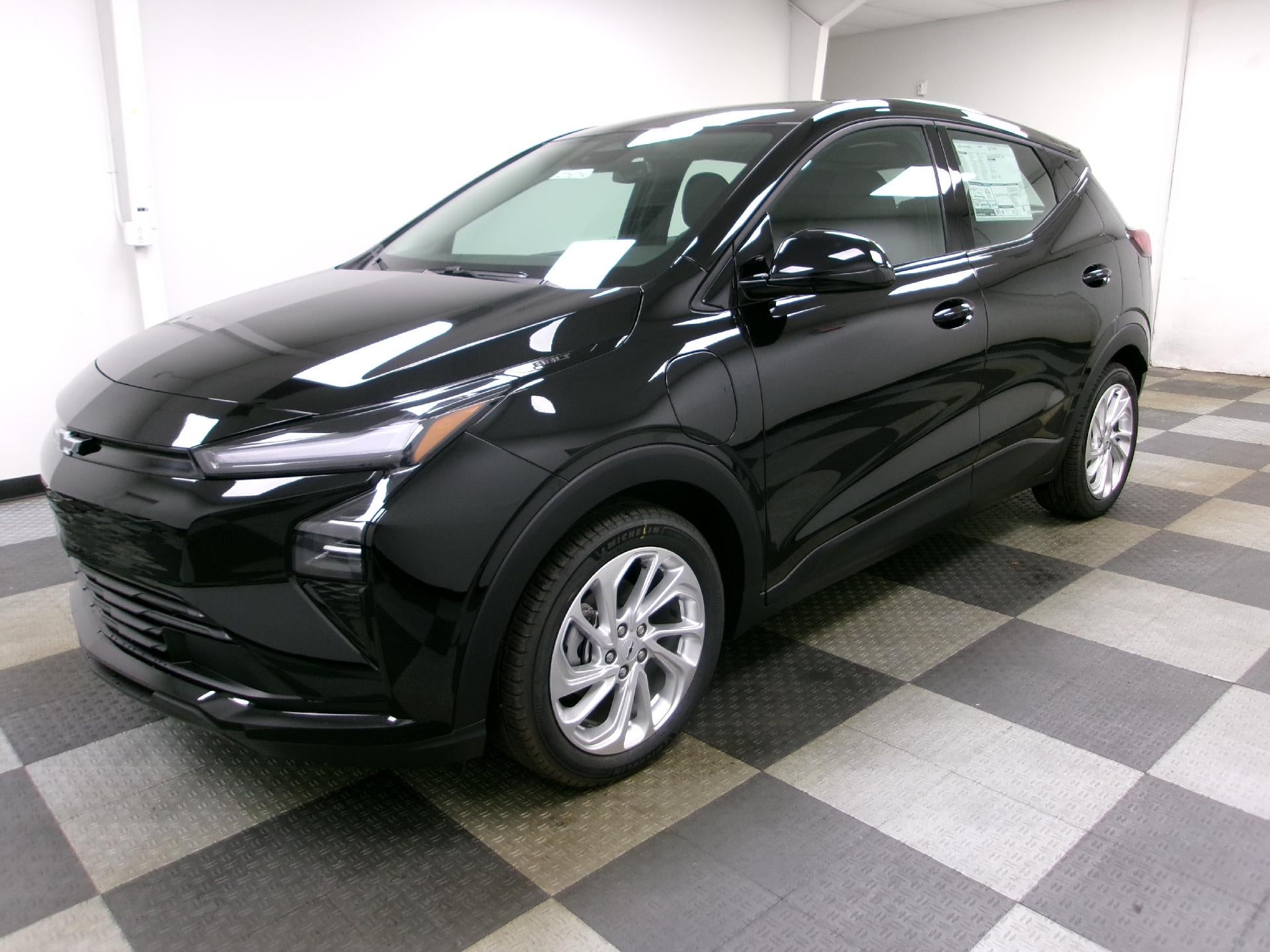 2027 Chevrolet Bolt FWD 4dr LT