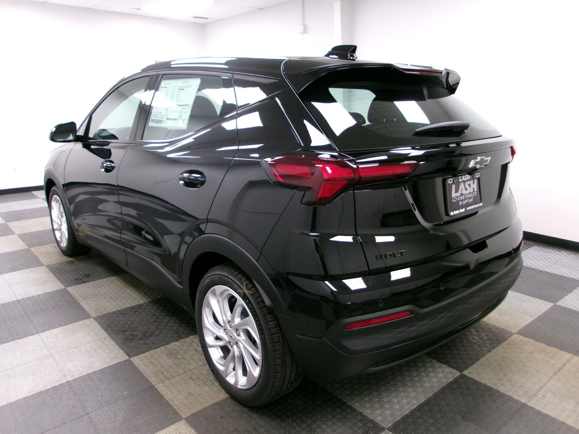 2027 Chevrolet Bolt FWD 4dr LT
