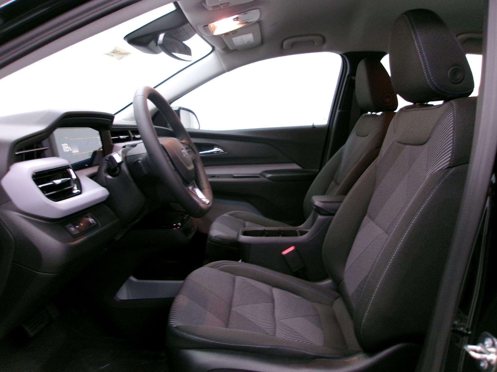 2027 Chevrolet Bolt FWD 4dr LT
