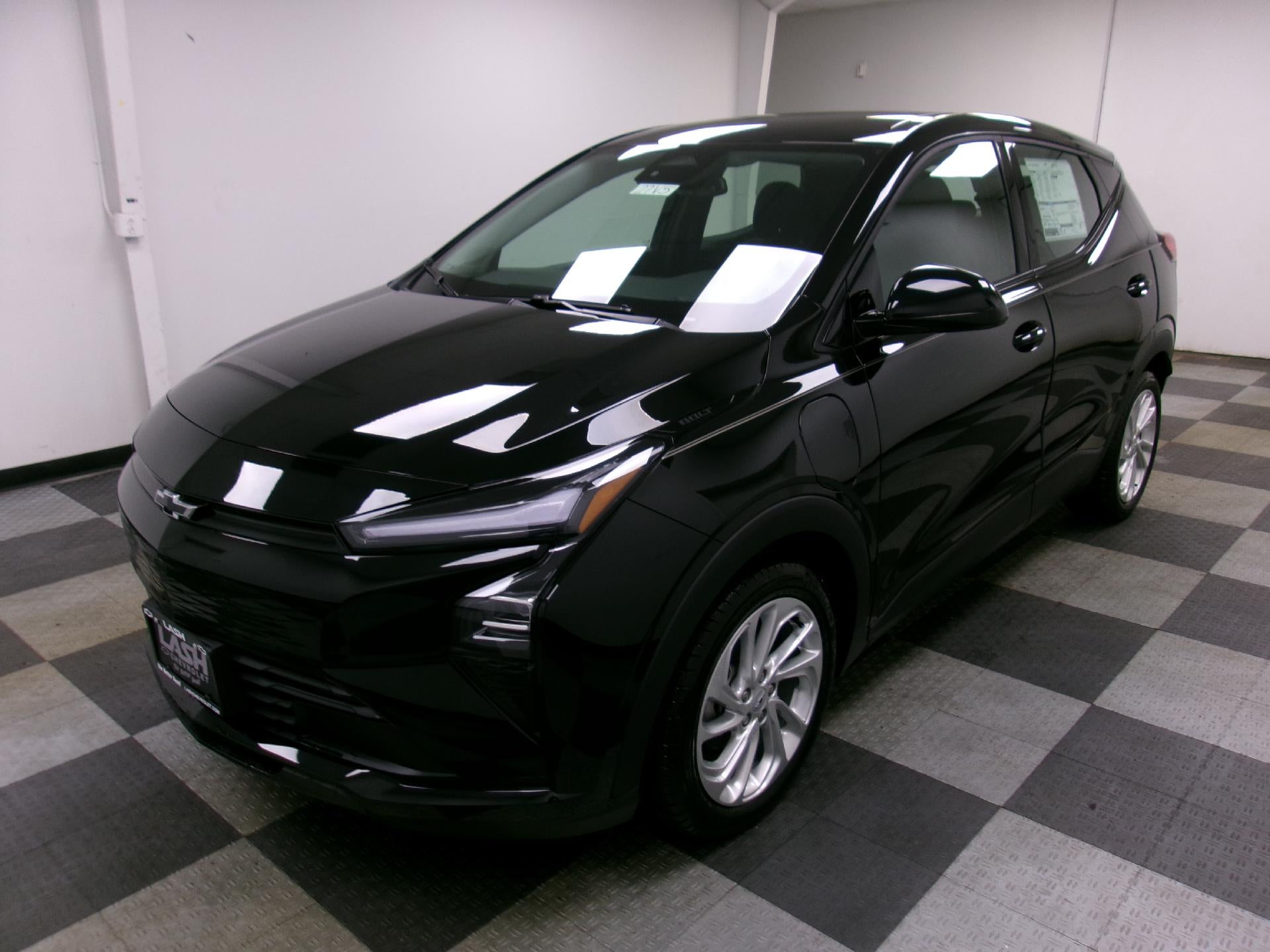 2027 Chevrolet Bolt FWD 4dr LT