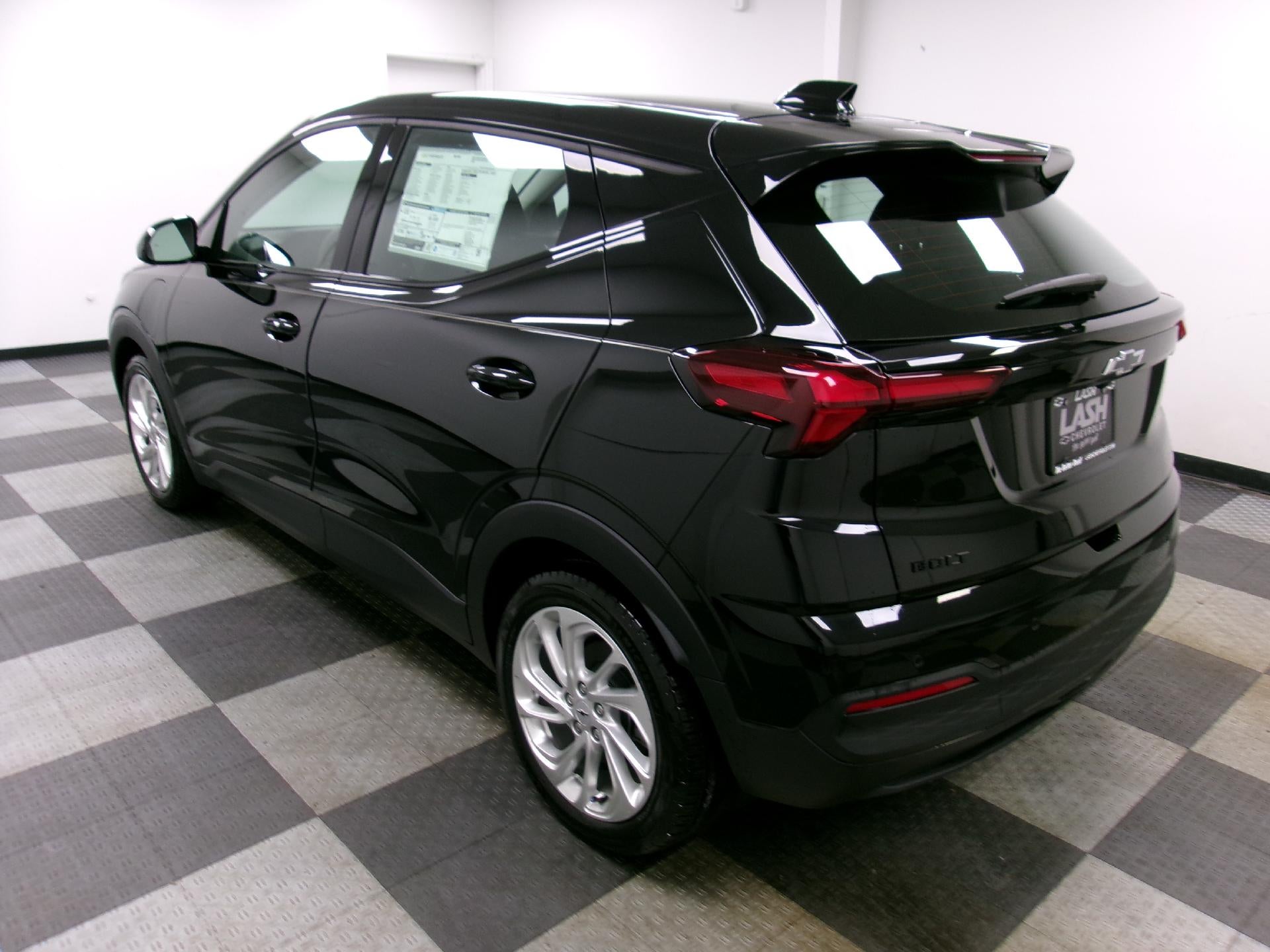 2027 Chevrolet Bolt FWD 4dr LT
