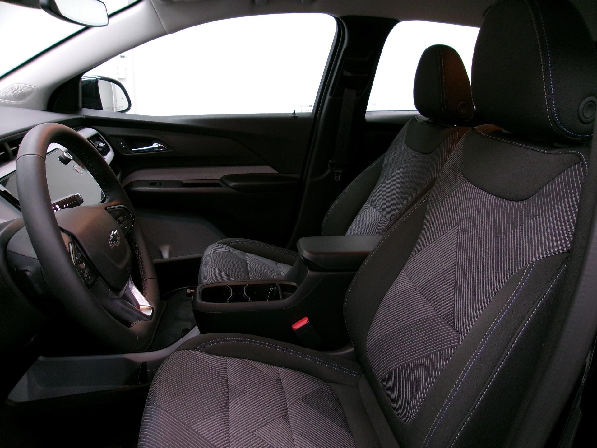 2027 Chevrolet Bolt FWD 4dr LT