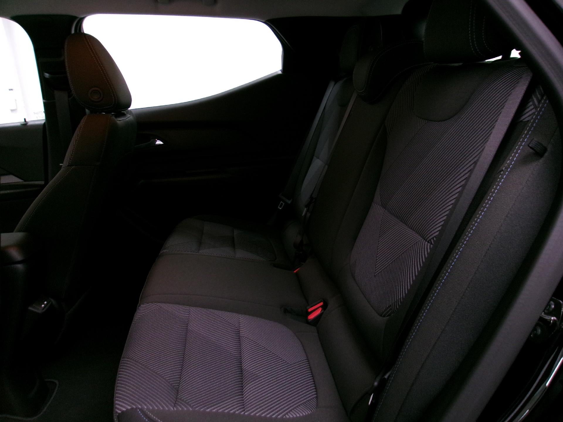 2027 Chevrolet Bolt FWD 4dr LT