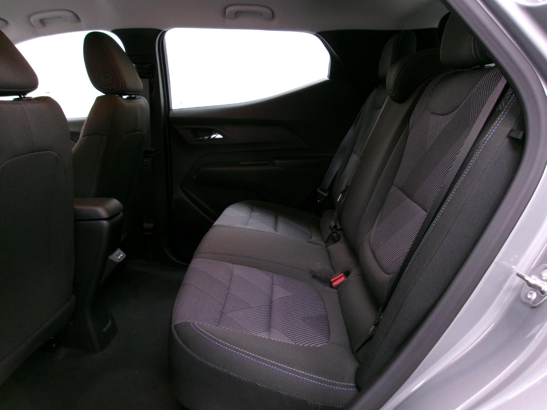 2027 Chevrolet Bolt FWD 4dr LT