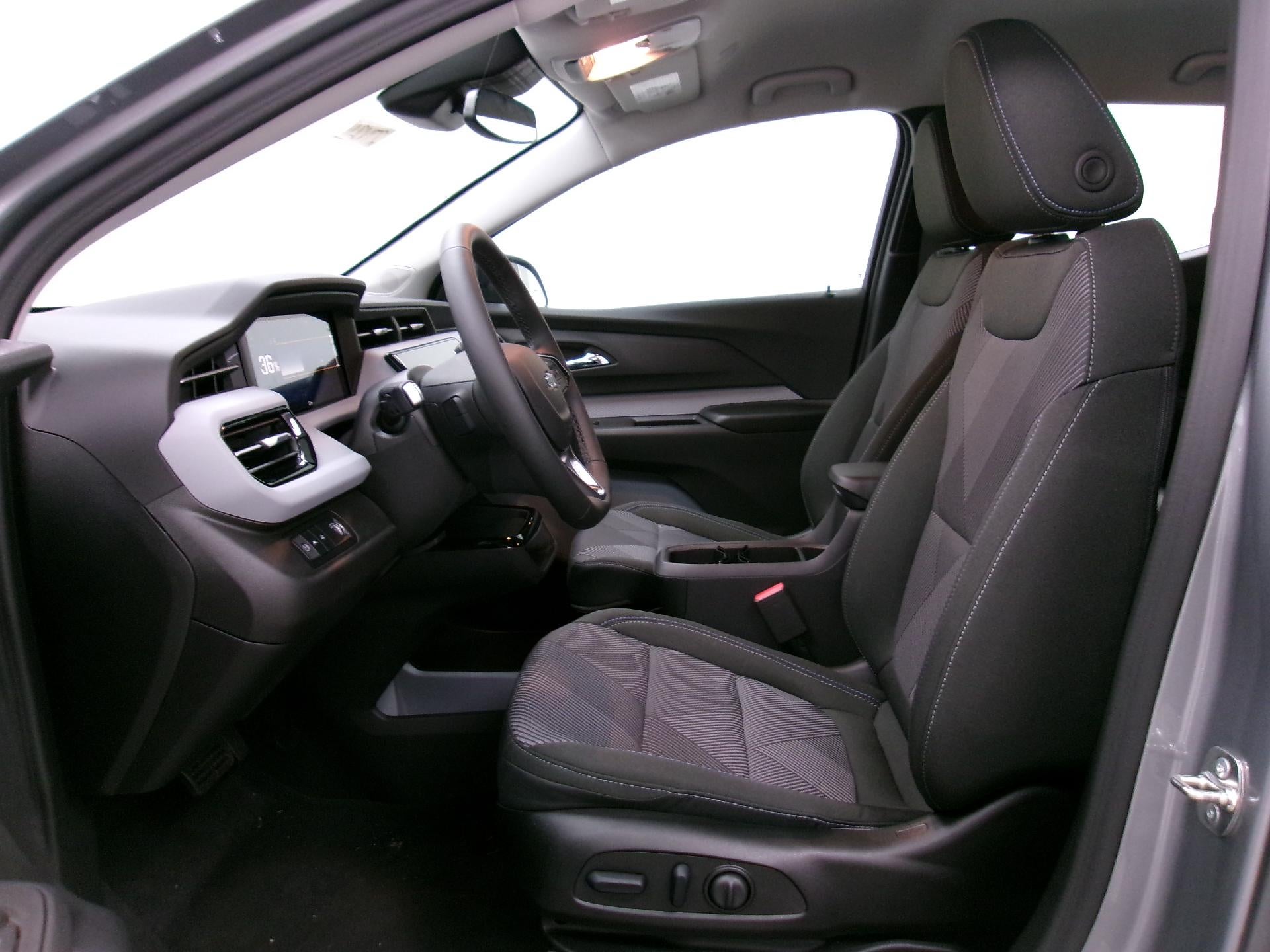 2027 Chevrolet Bolt FWD 4dr LT