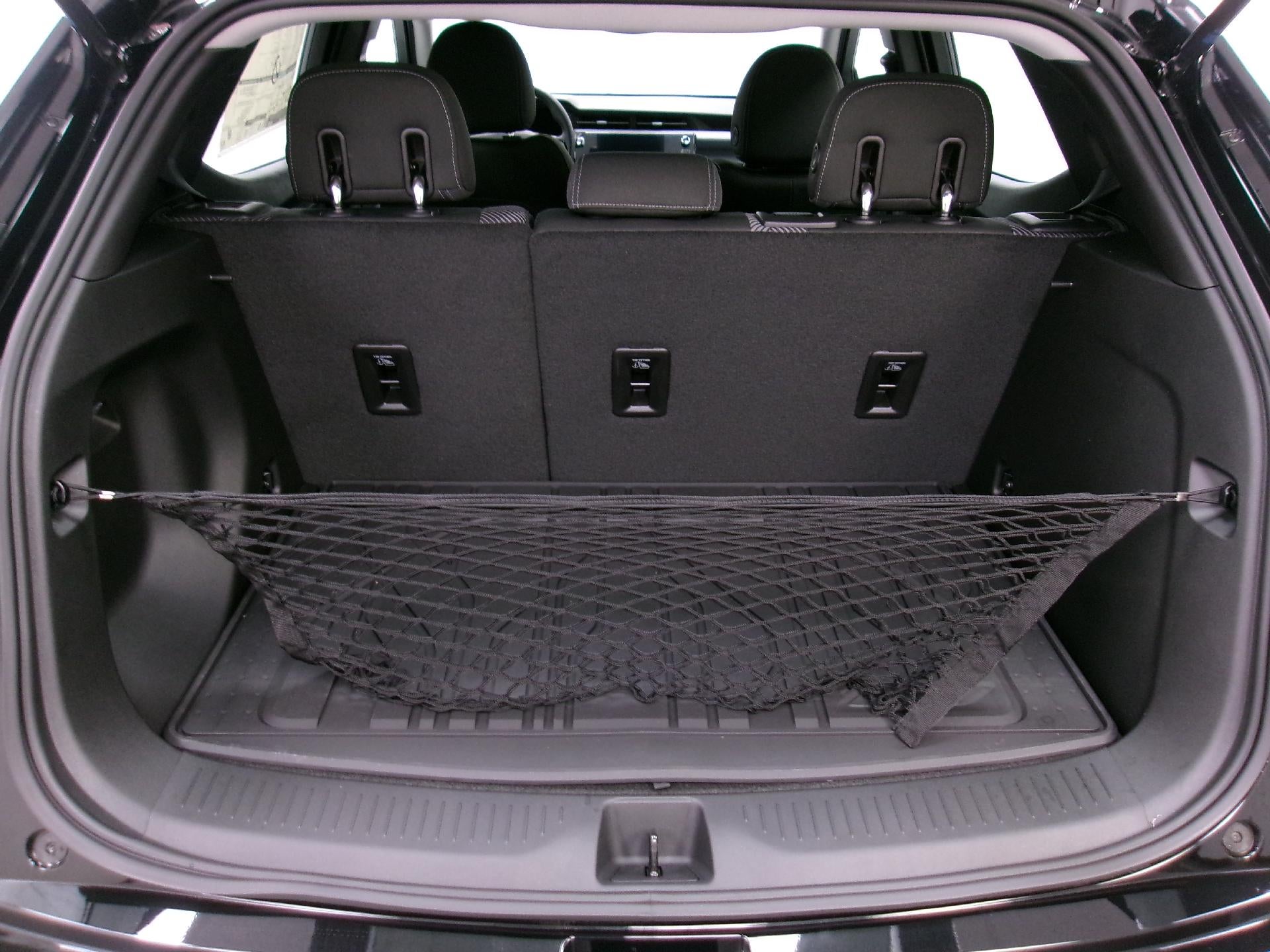 2027 Chevrolet Bolt FWD 4dr LT