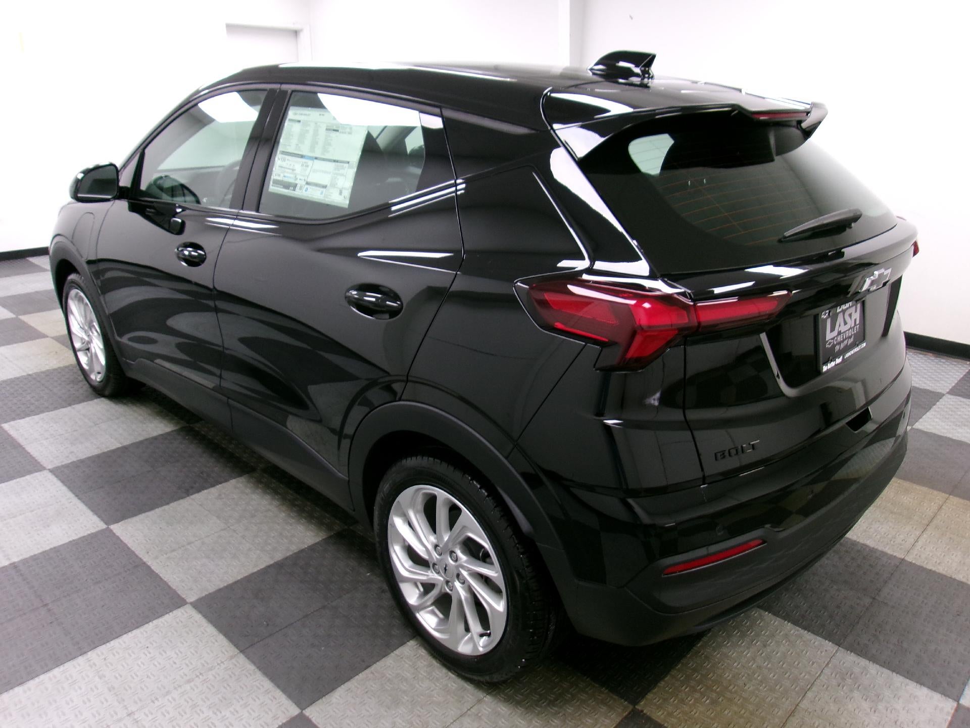 2027 Chevrolet Bolt FWD 4dr LT