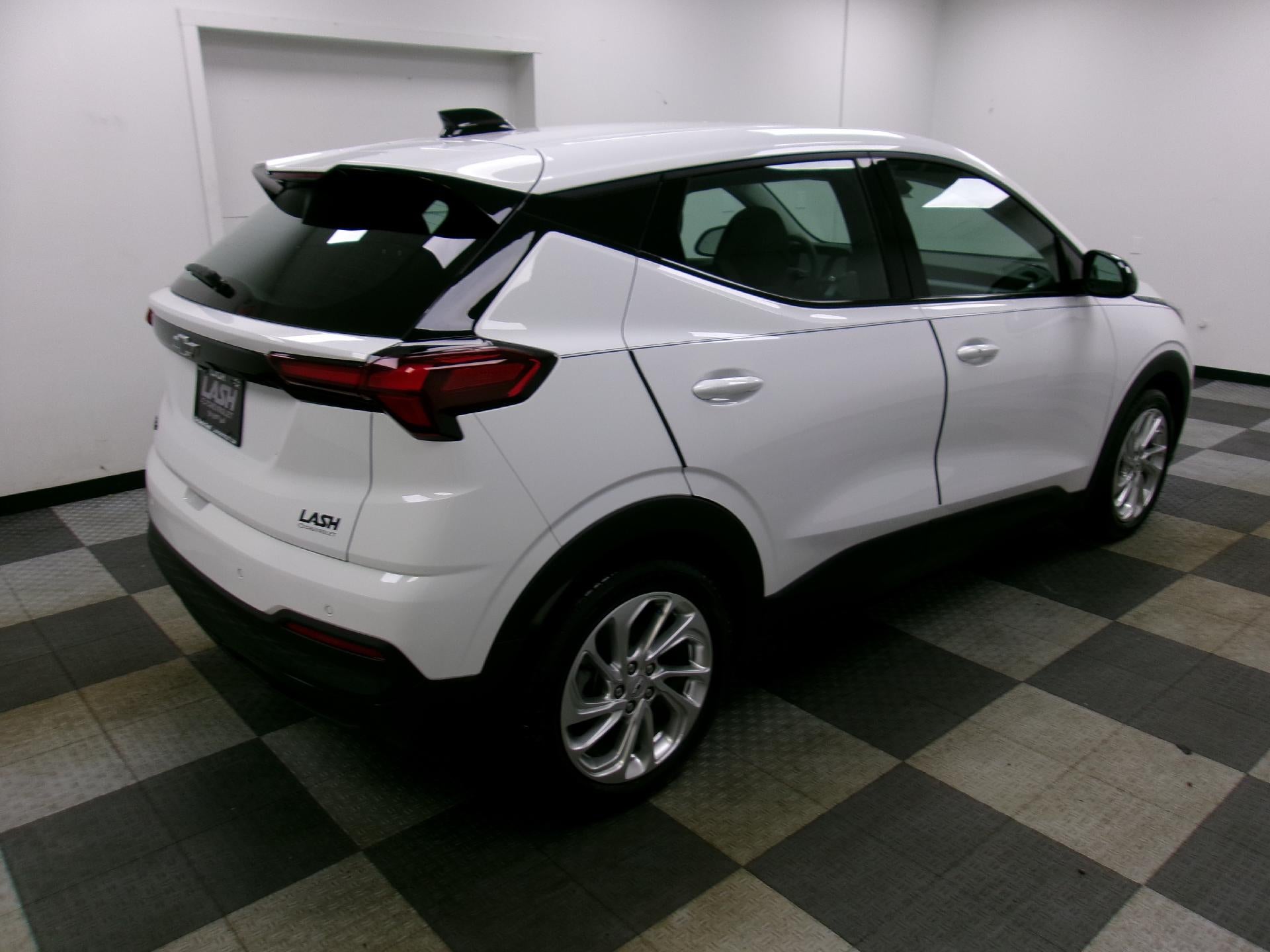 2027 Chevrolet Bolt FWD 4dr LT