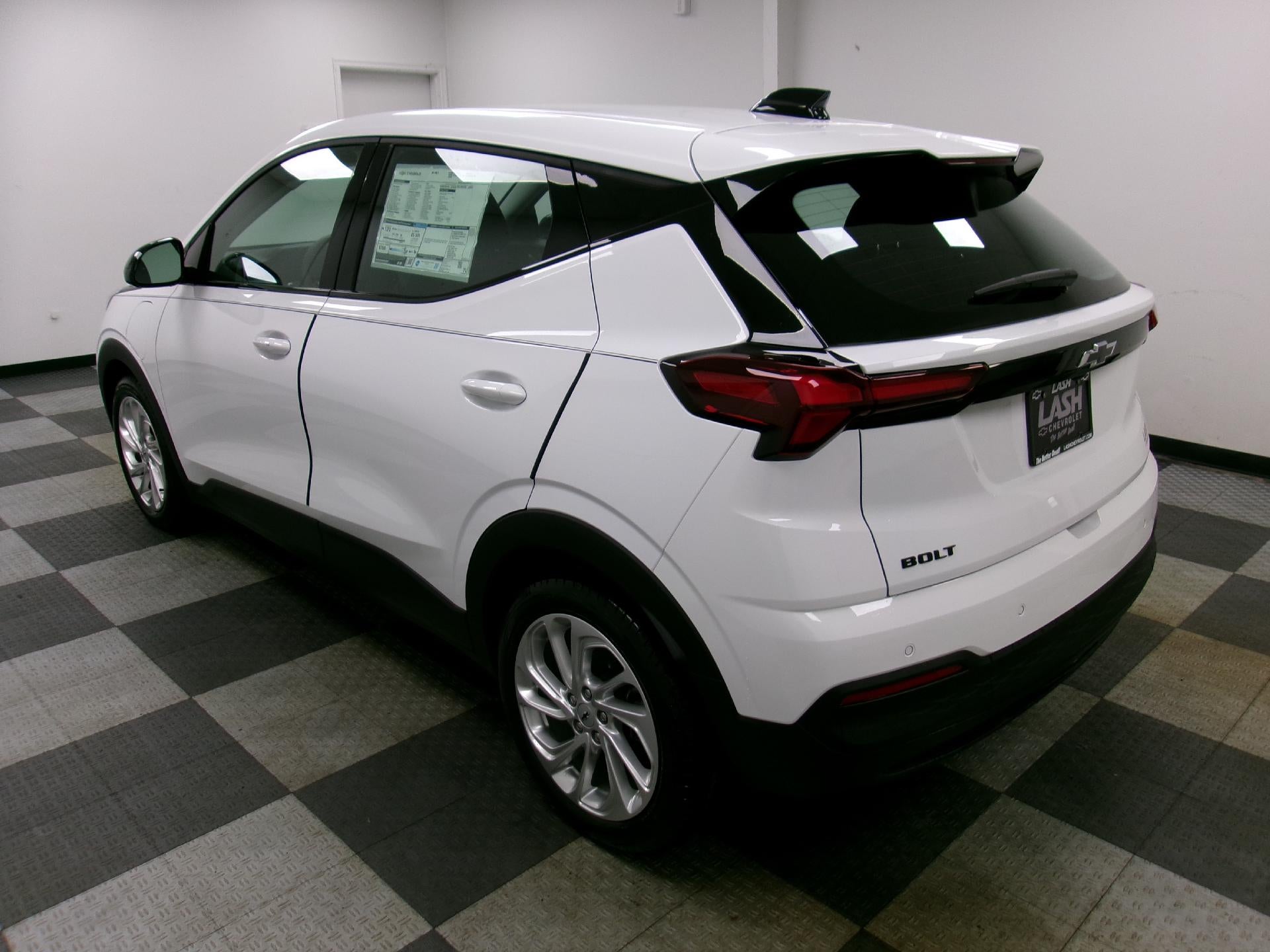 2027 Chevrolet Bolt FWD 4dr LT