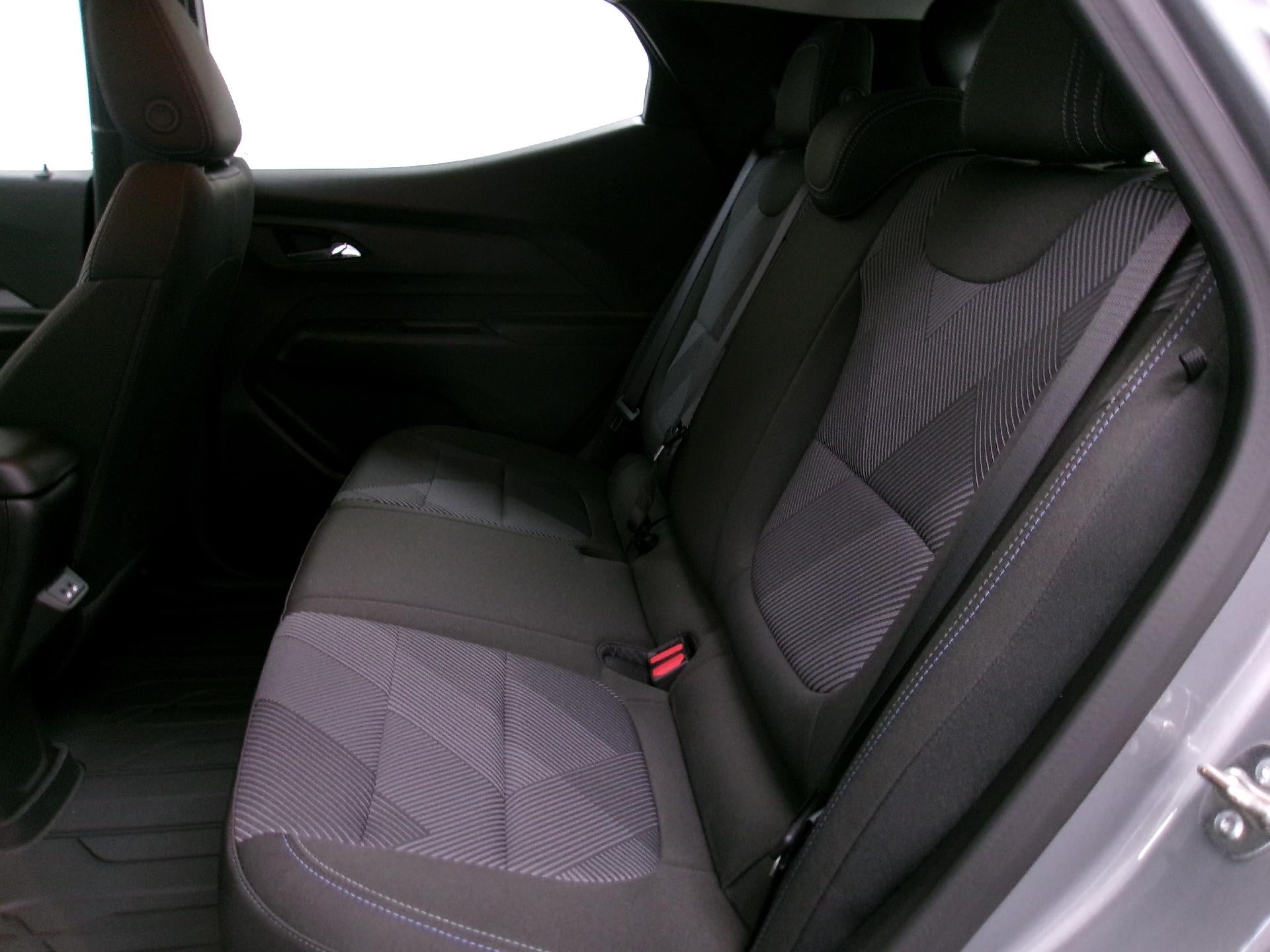 2027 Chevrolet Bolt FWD 4dr LT