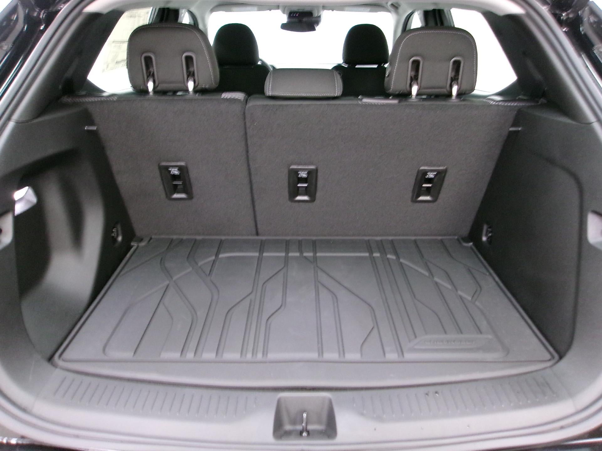 2027 Chevrolet Bolt FWD 4dr LT
