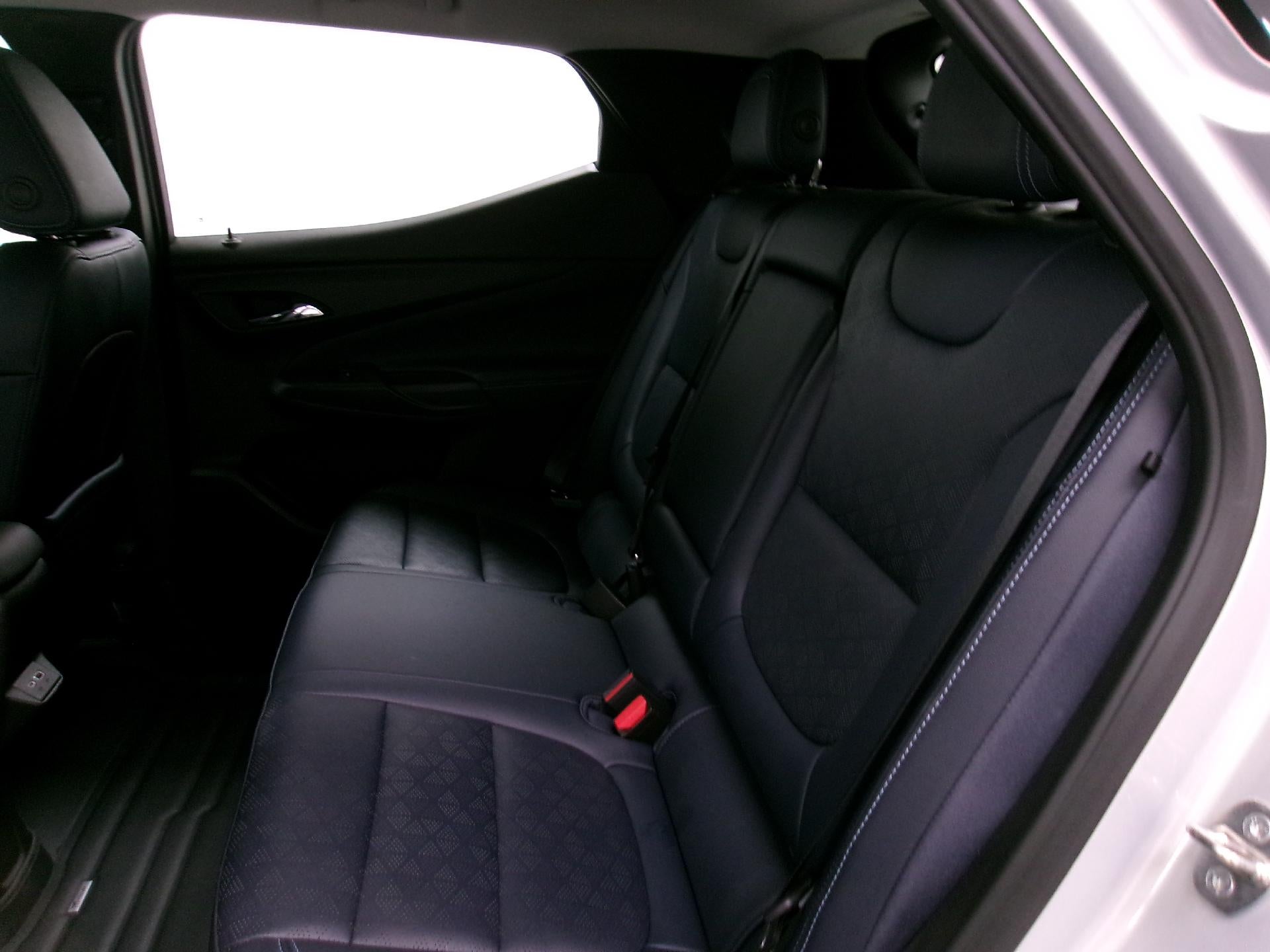 2023 Chevrolet Bolt EUV FWD 4dr LT