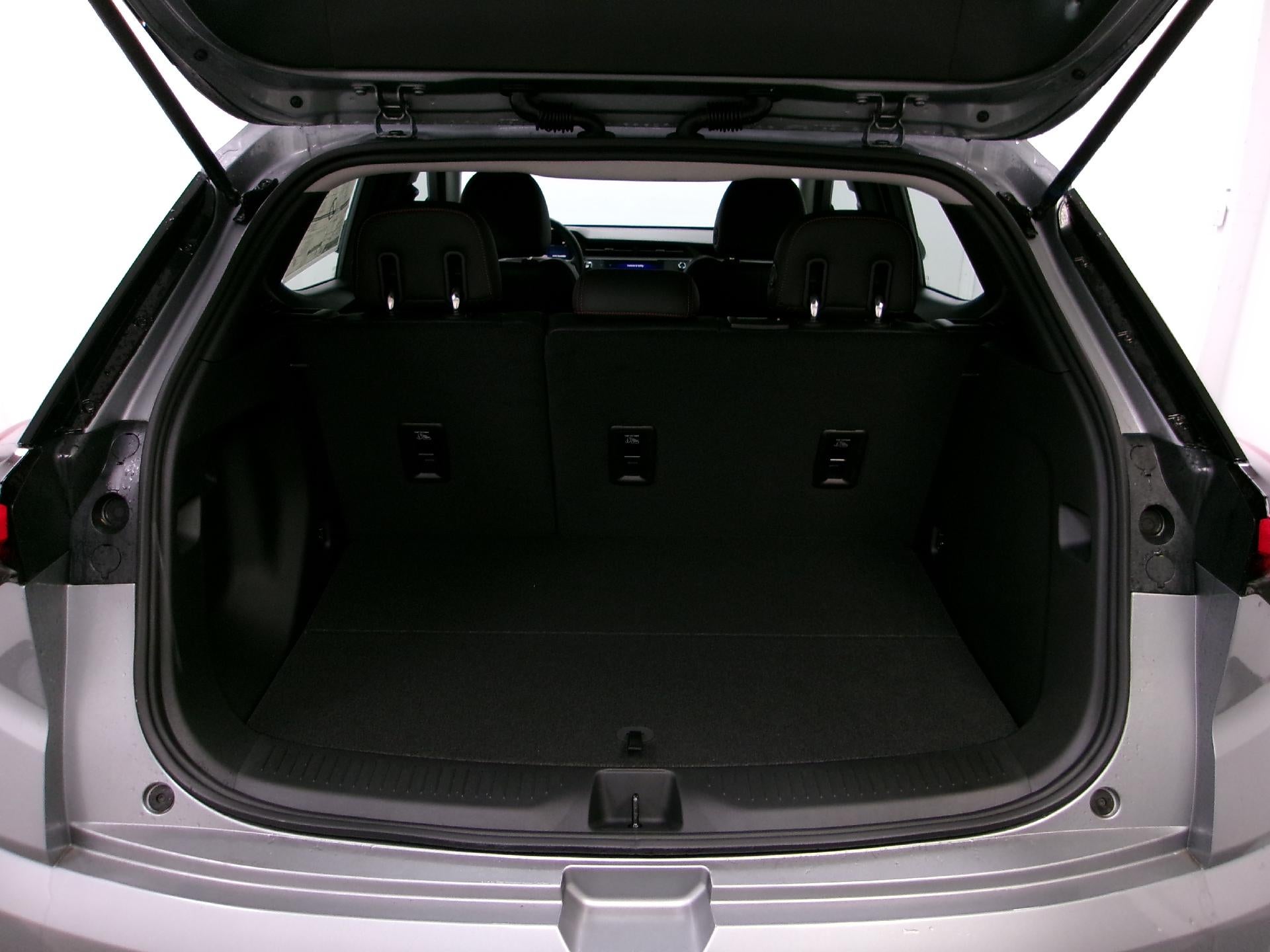 2027 Chevrolet Bolt FWD 4dr RS