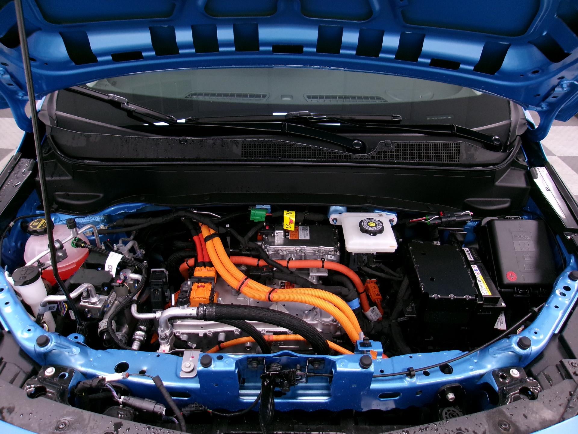 2027 Chevrolet Bolt FWD 4dr RS