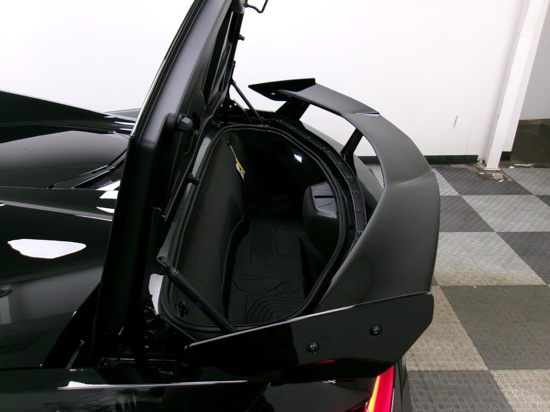 2027 Chevrolet Corvette 2LT - Photo 11