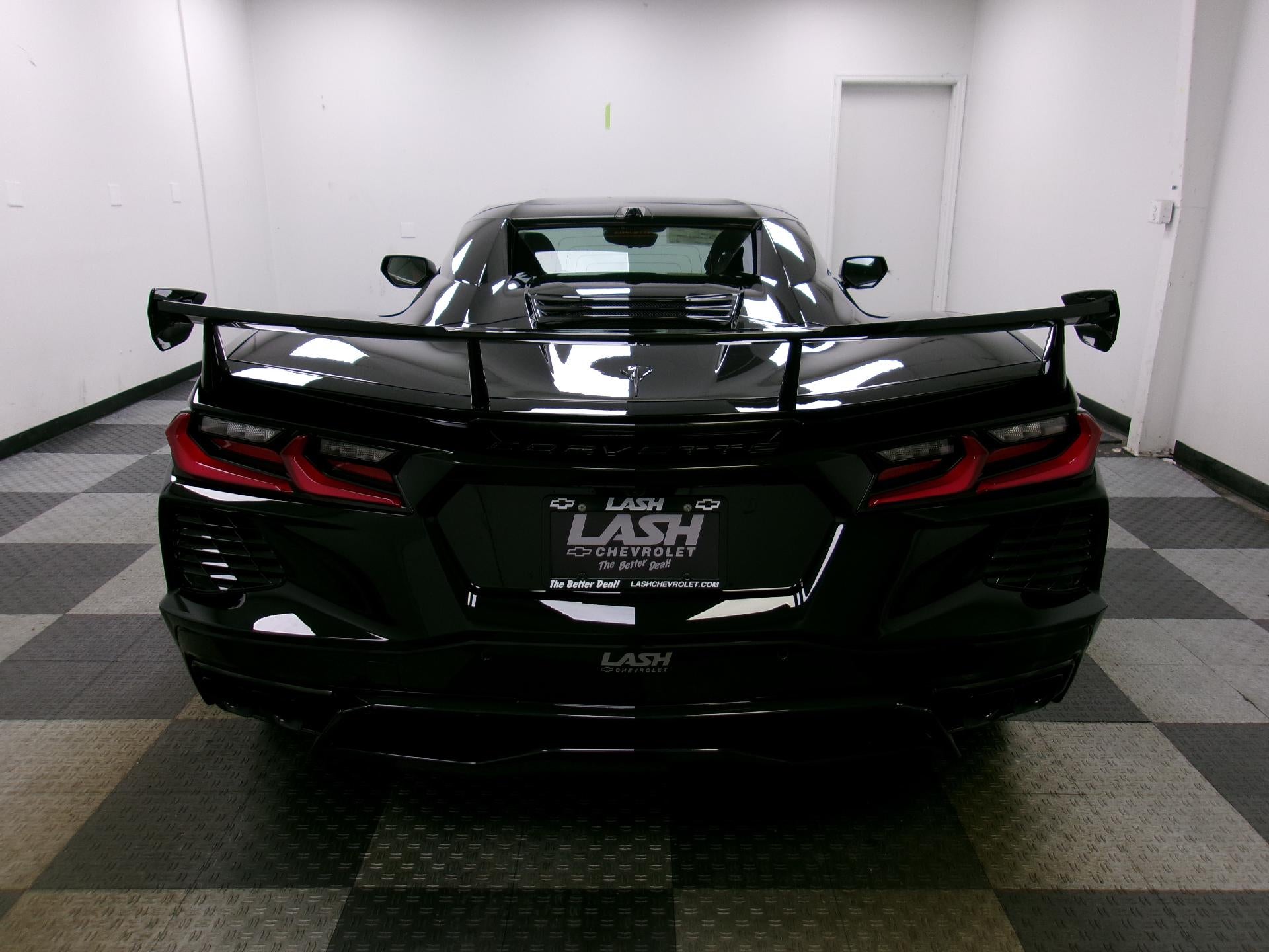 2027 Chevrolet Corvette 2LT - Photo 13