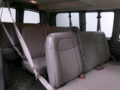 2013 Chevrolet Express Passenger 3500 3500 Regular Wheelbase Rear-Wheel Drive 1LT