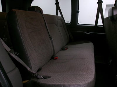 2013 Chevrolet Express Passenger 3500 3500 Regular Wheelbase Rear-Wheel Drive 1LT